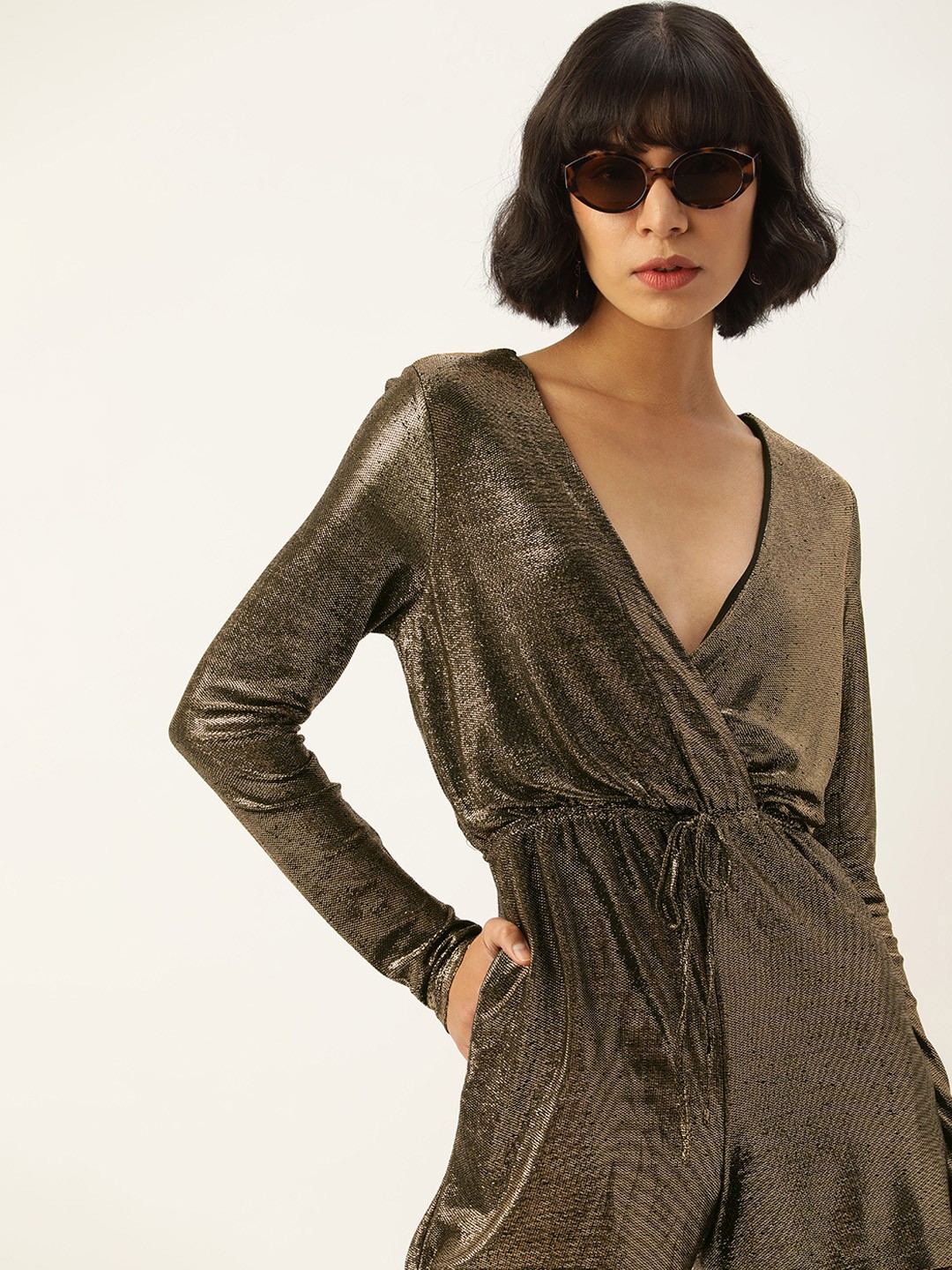 

FOREVER 21 Gold-Toned Tie-Up Detail Jumpsuit