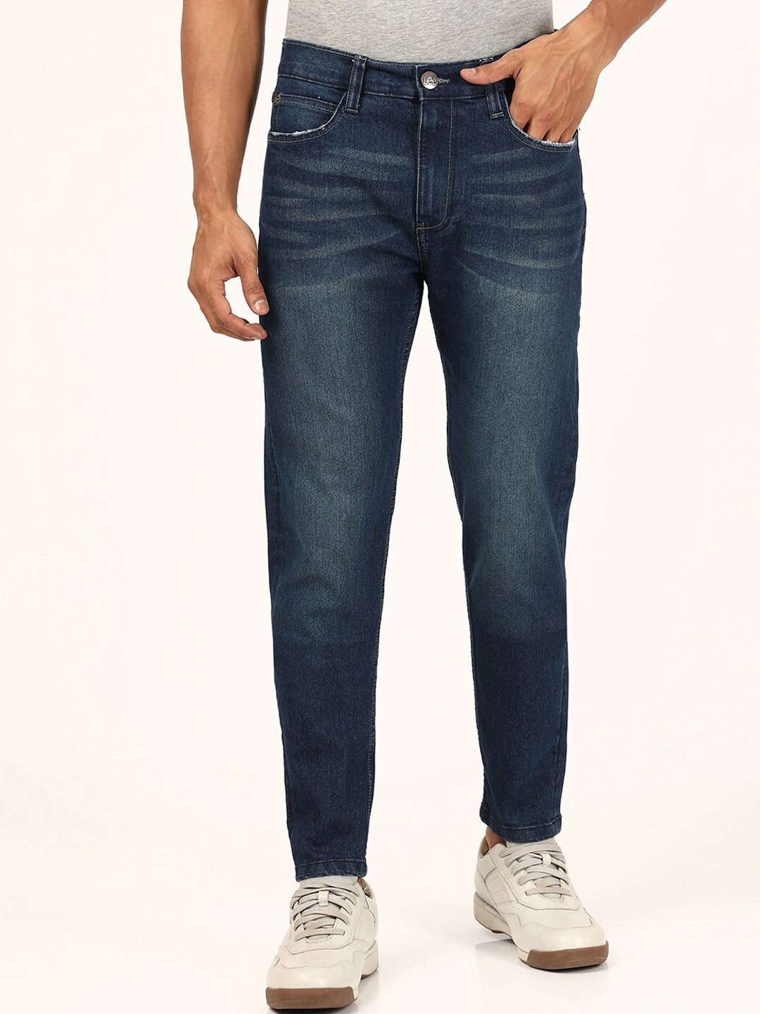 

Lee Men Blue Light Fade Jeans