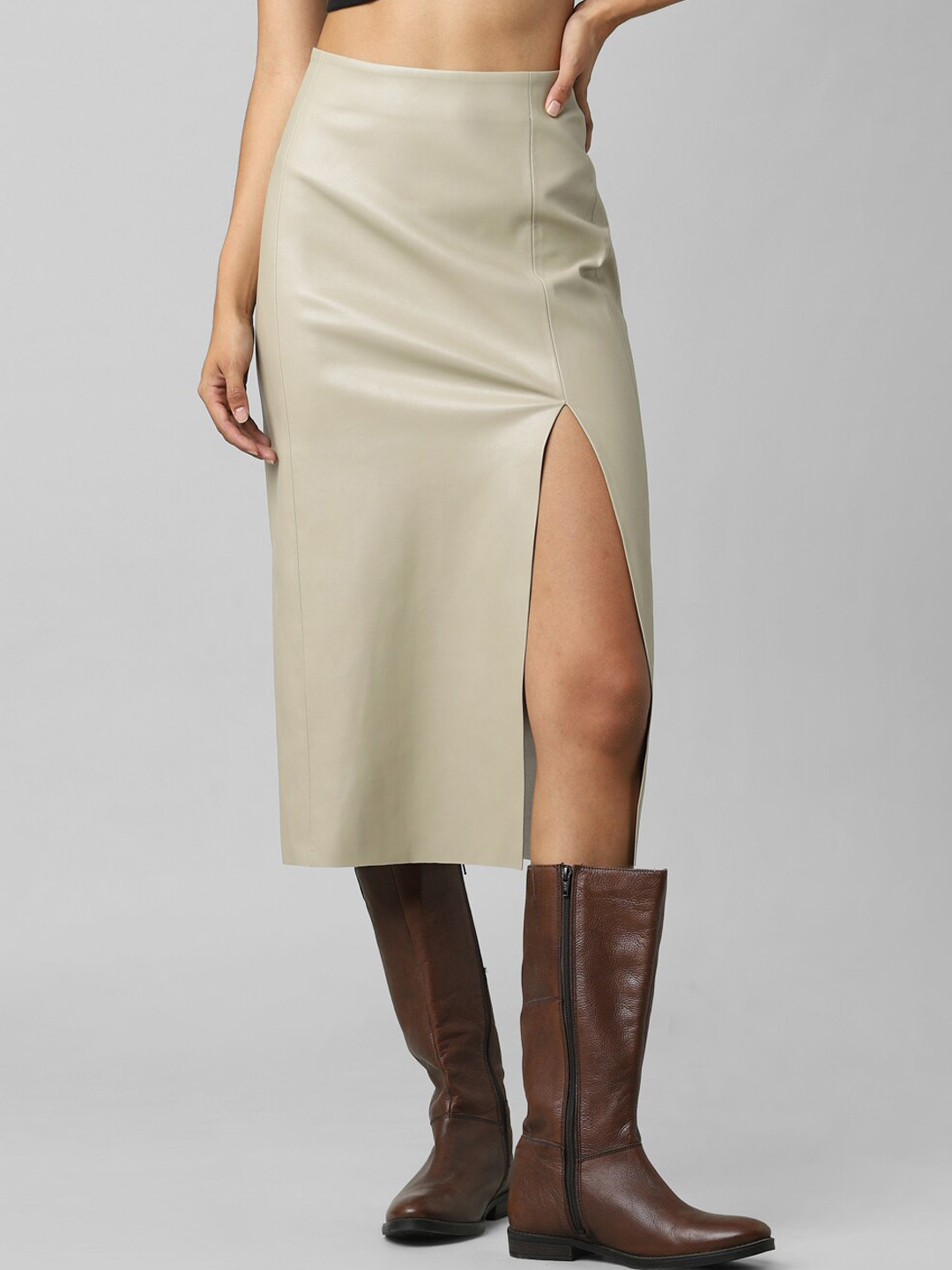 

ONLY Women Green Solid Midi Skirts
