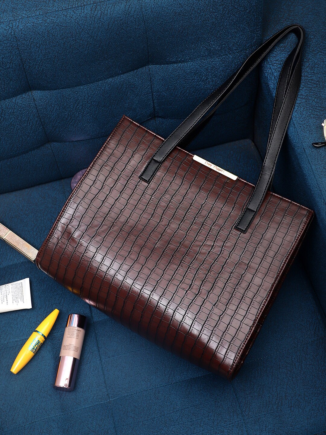 

Bag Pepper Brown Textured PU Structured Tote Bag