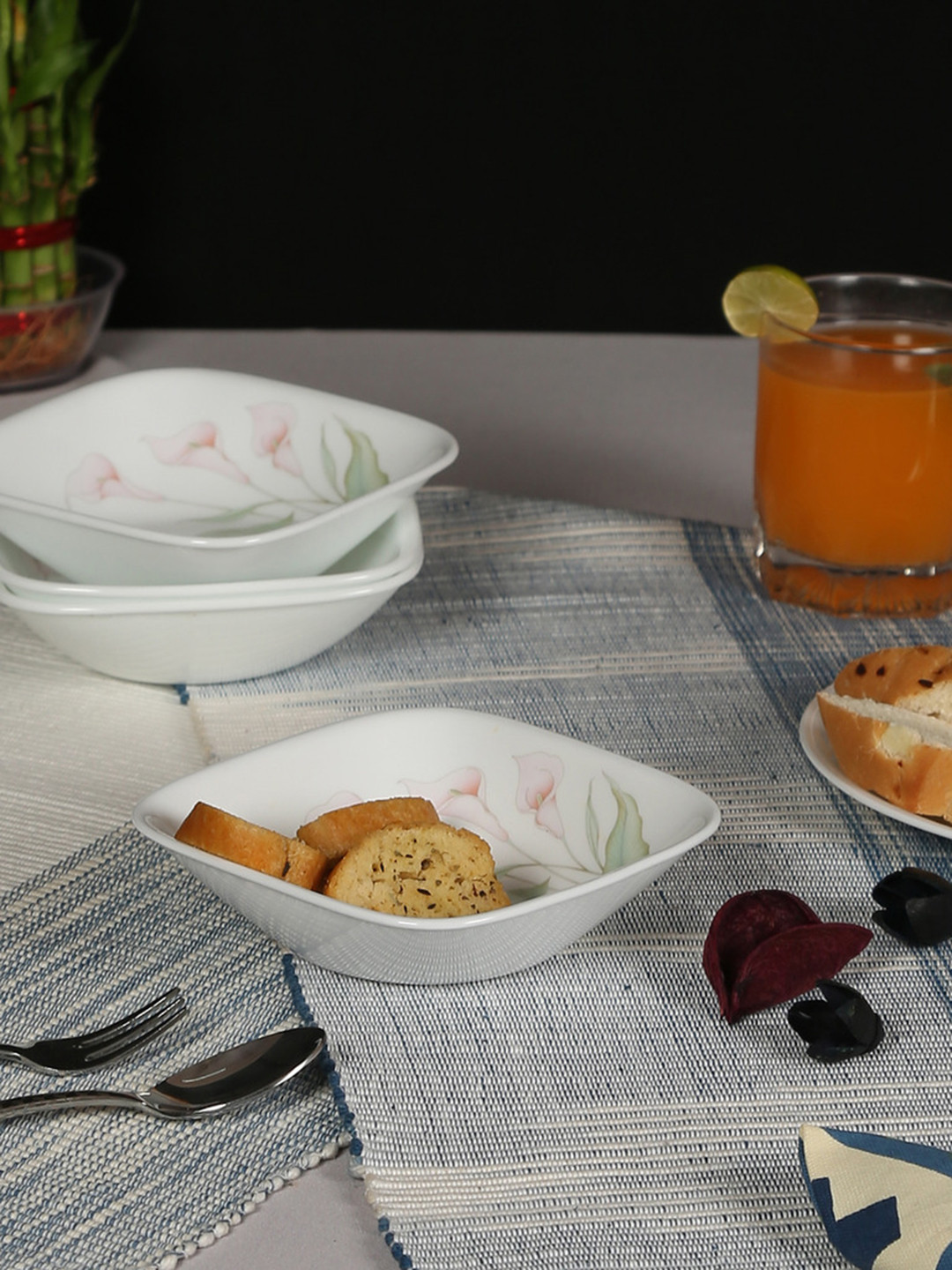 

Corelle White Printed Set of 6 Glass Dessert Bowls