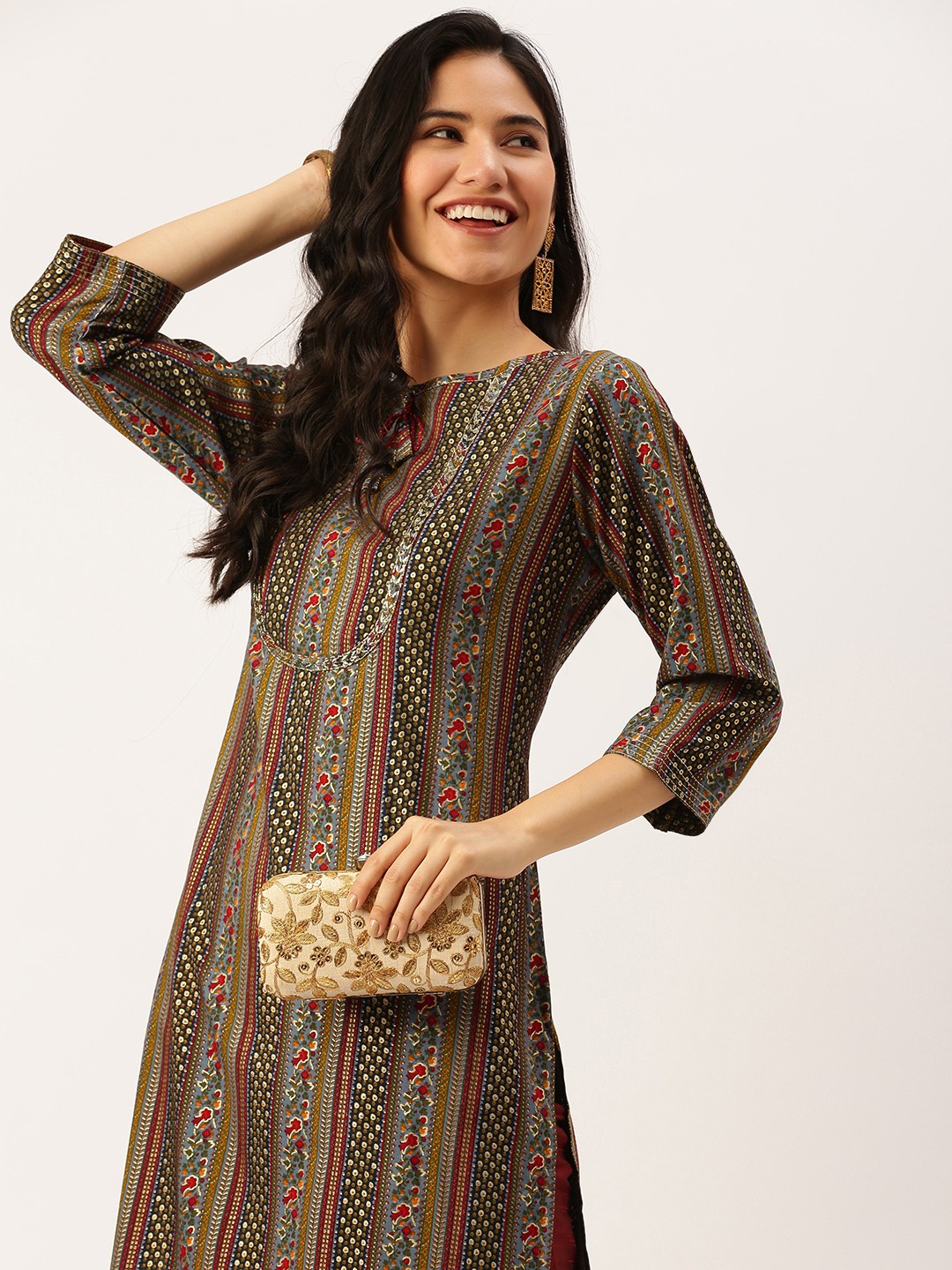 

SHOWOFF Women Green Geometric Printed Mirror Work Kurta