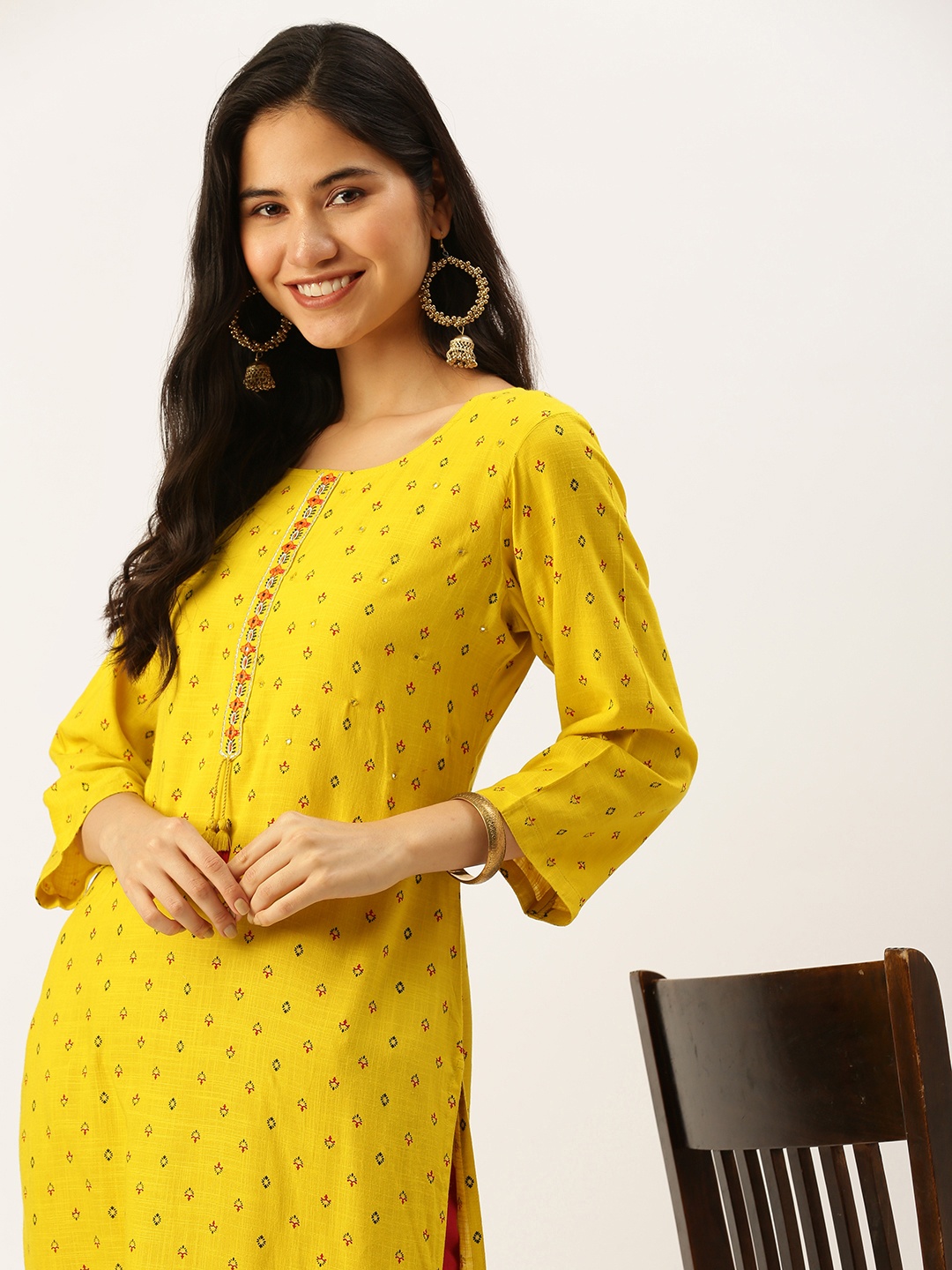 

SHOWOFF Women's Round Neck Ethnic Motifs Yellow Straight Kurta