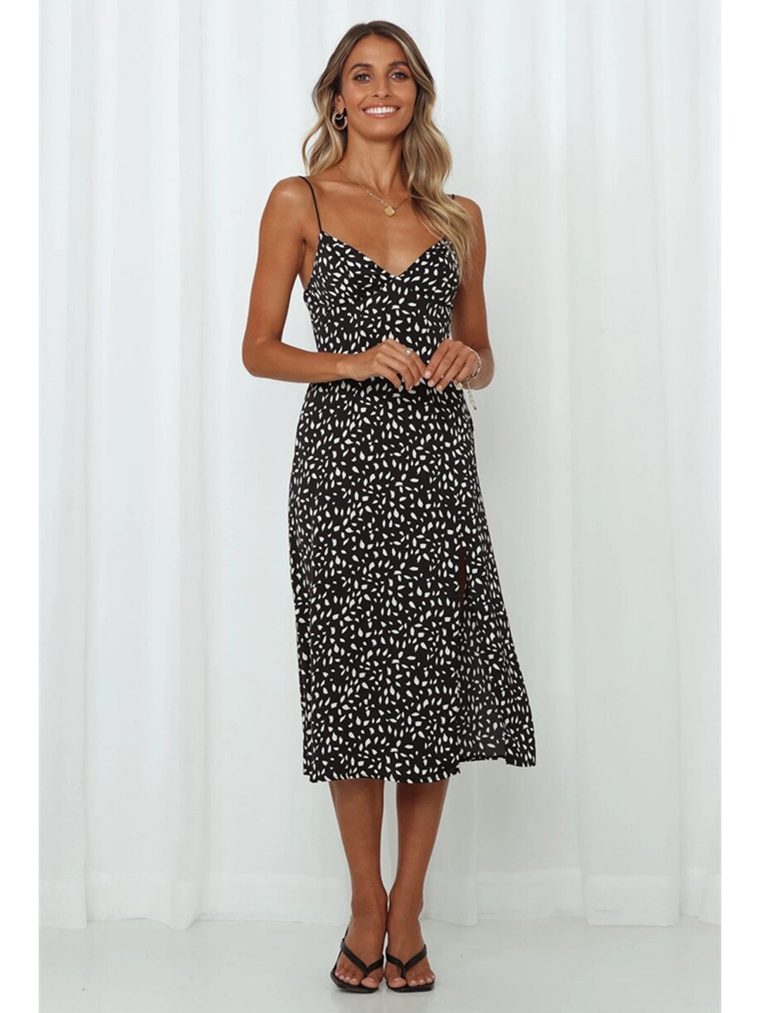 

StyleCast Black Printed Midi Dress
