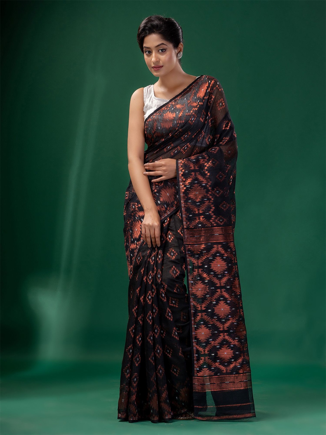 

Charukriti Black & Silver-Toned Woven Design Zari Silk Cotton Jamdani Saree
