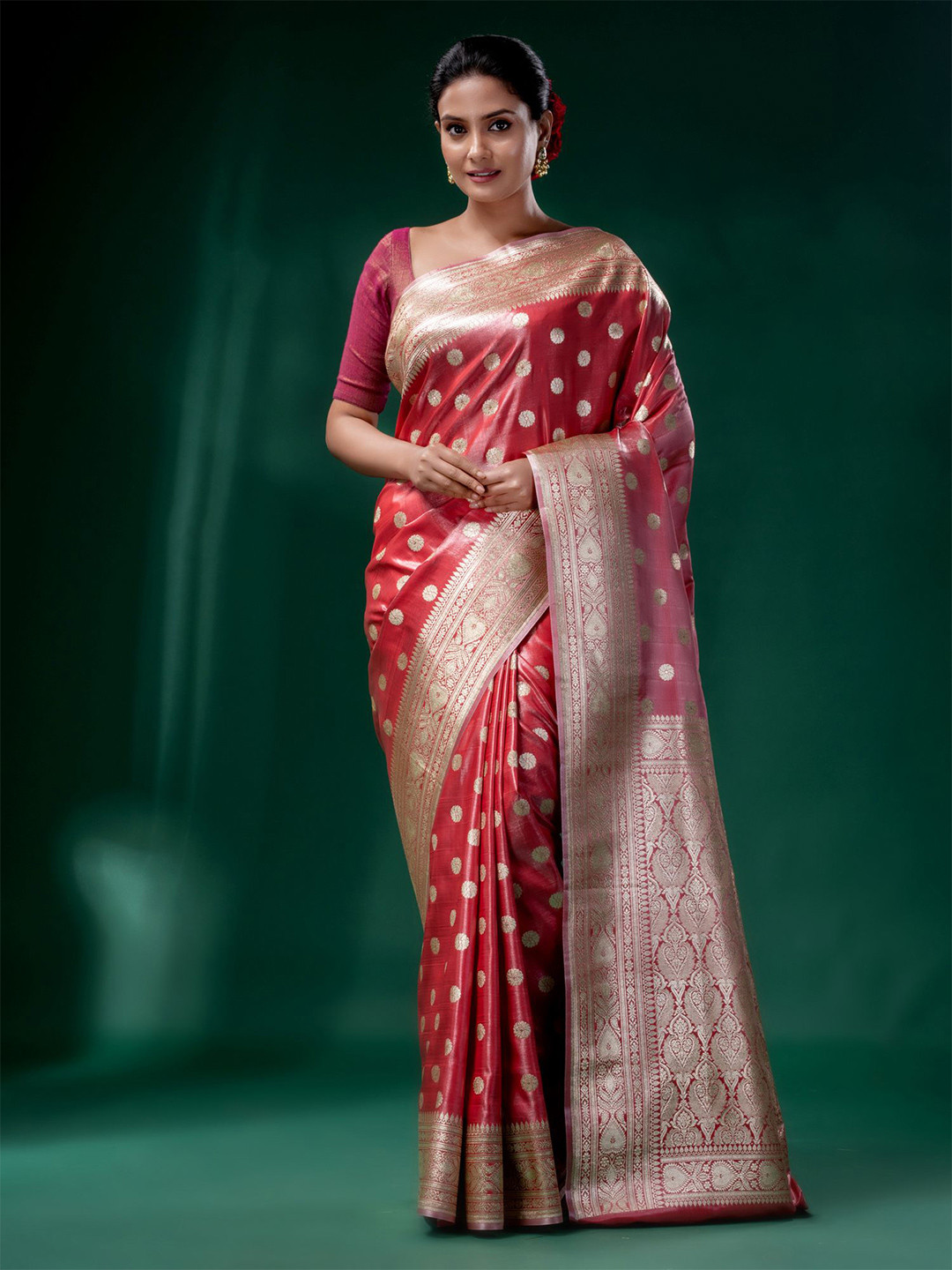 

Charukriti Red & Gold-Toned Woven Design Pure Silk Banarasi Saree