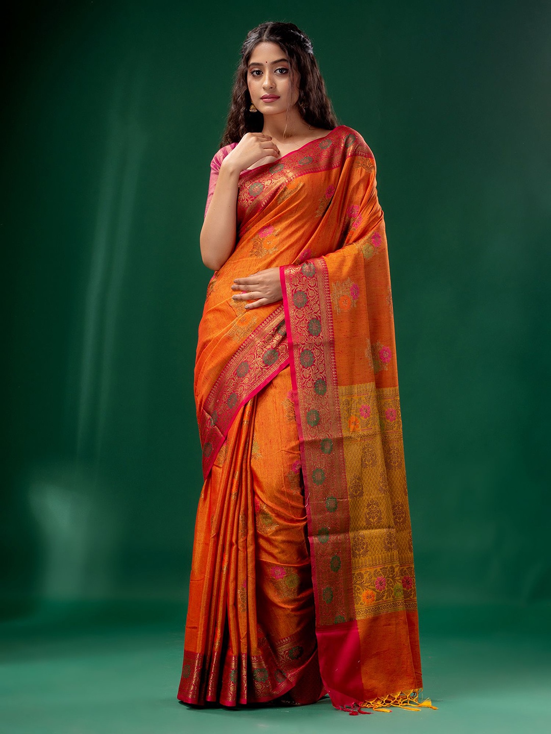 

Charukriti Orange & Gold-Toned Floral Zari Pure Silk Tussar Saree