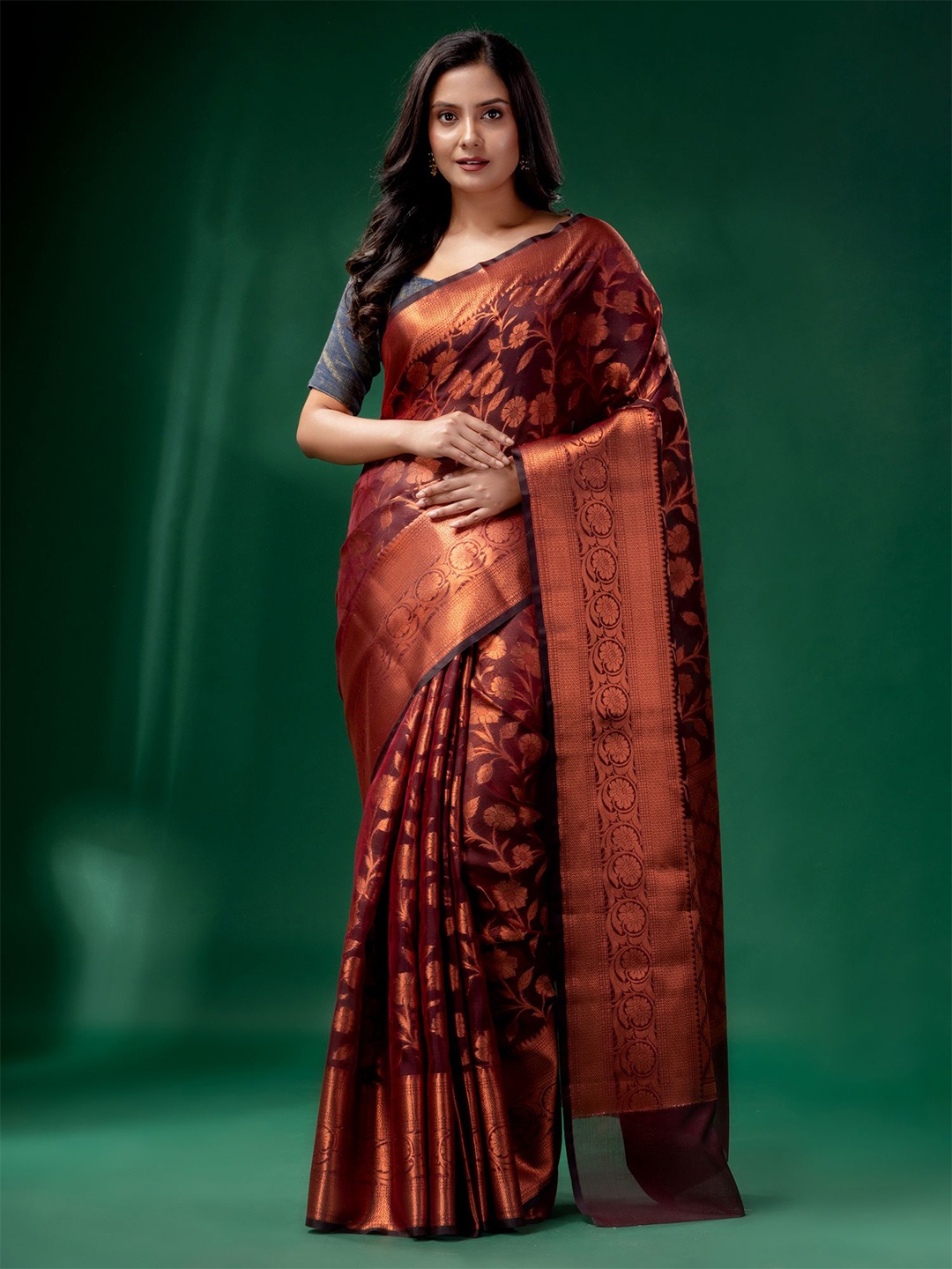 

Charukriti Maroon & Green Woven Design Zari Handloom Silk Cotton Saree