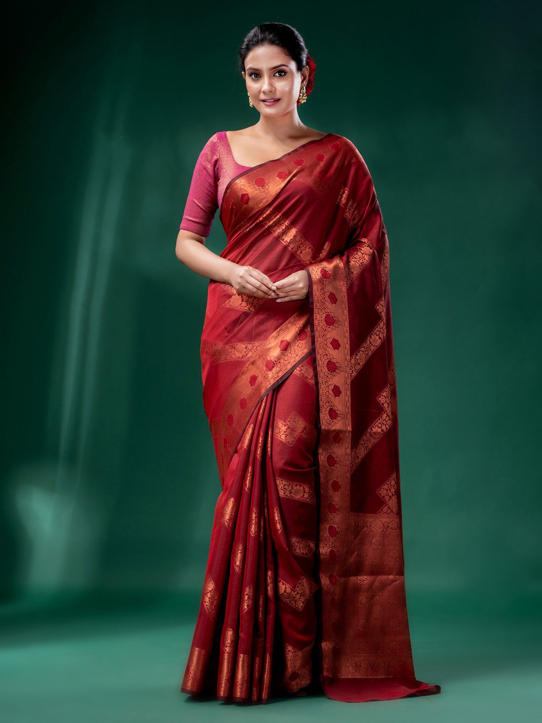 

Charukriti Red & Gold-Toned Woven Design Zari Silk Cotton Saree