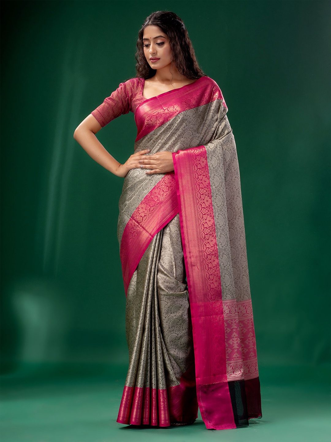 

Charukriti Grey Ethnic Motifs Zari Organza Saree