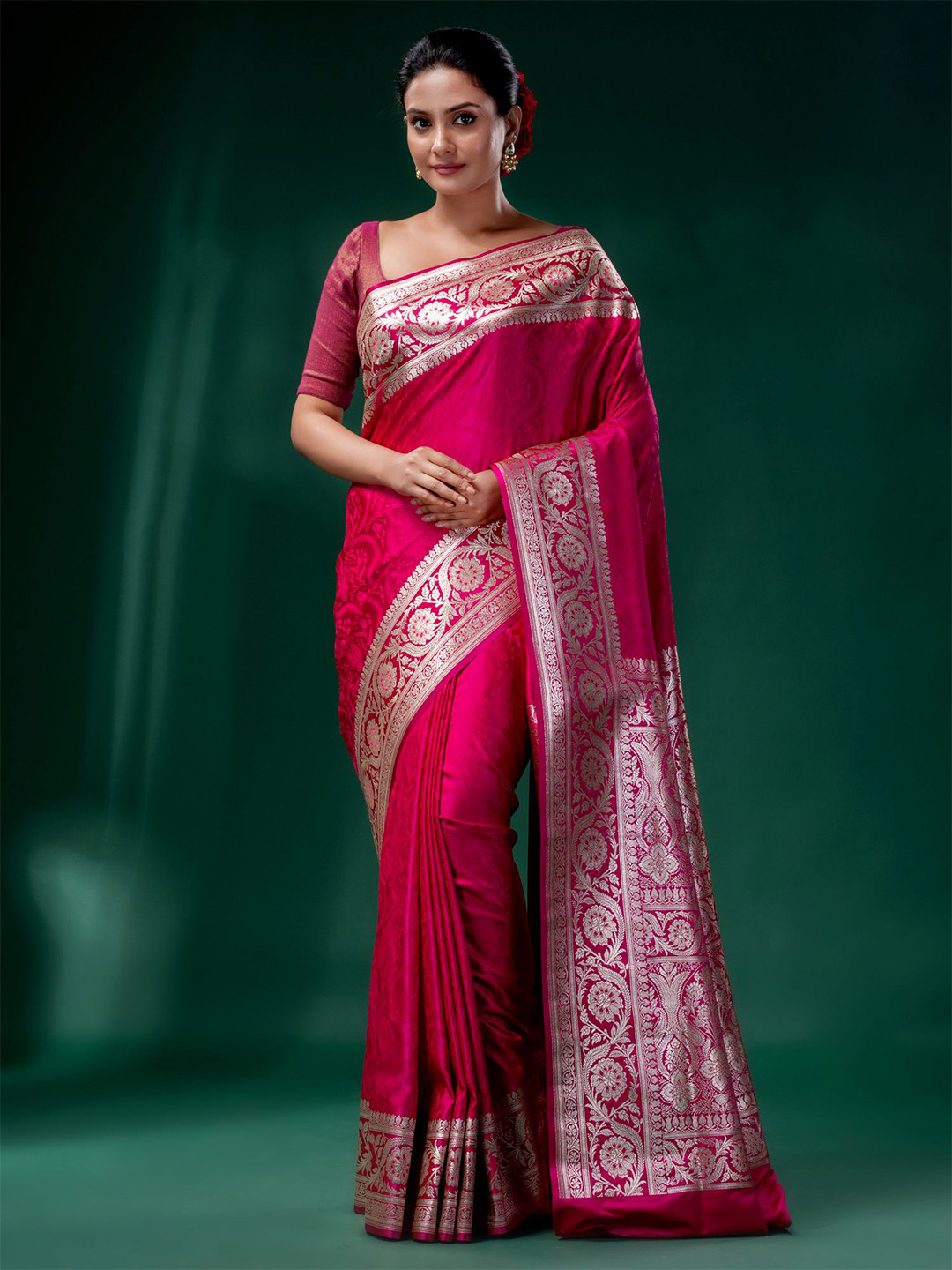 

Charukriti Pink & Gold-Toned Woven Design Zari Pure Silk Saree