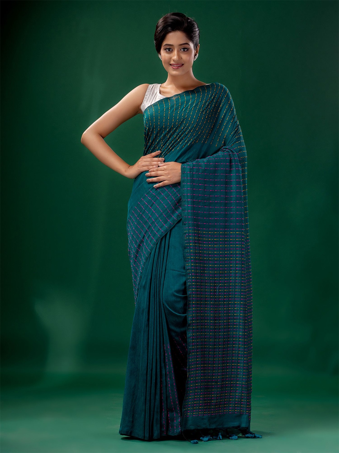 

Charukriti Teal & Gold-Toned Woven Design Zari Pure Cotton Saree