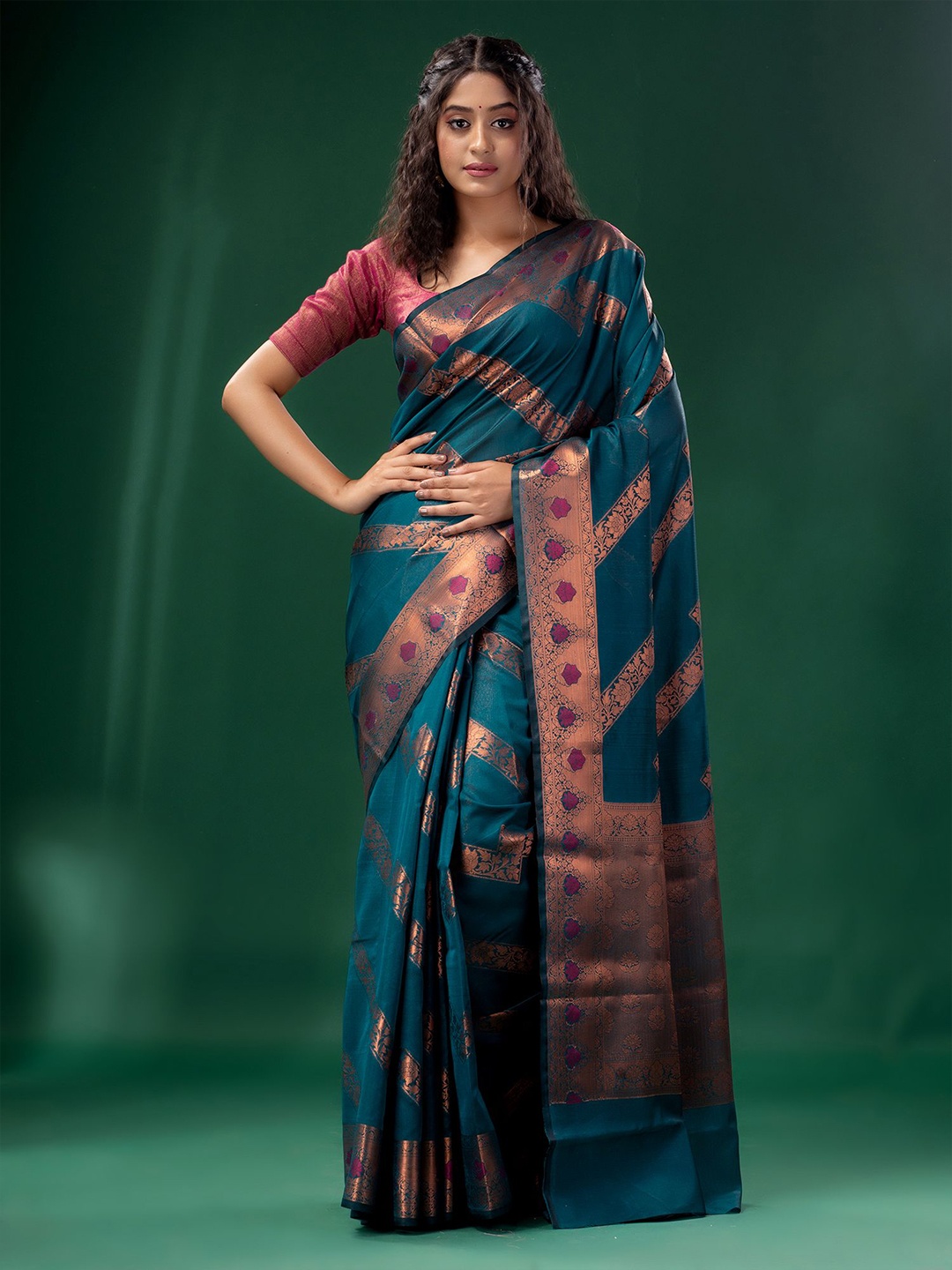 

Charukriti Teal & Gold-Toned Woven Design Zari Silk Cotton Saree
