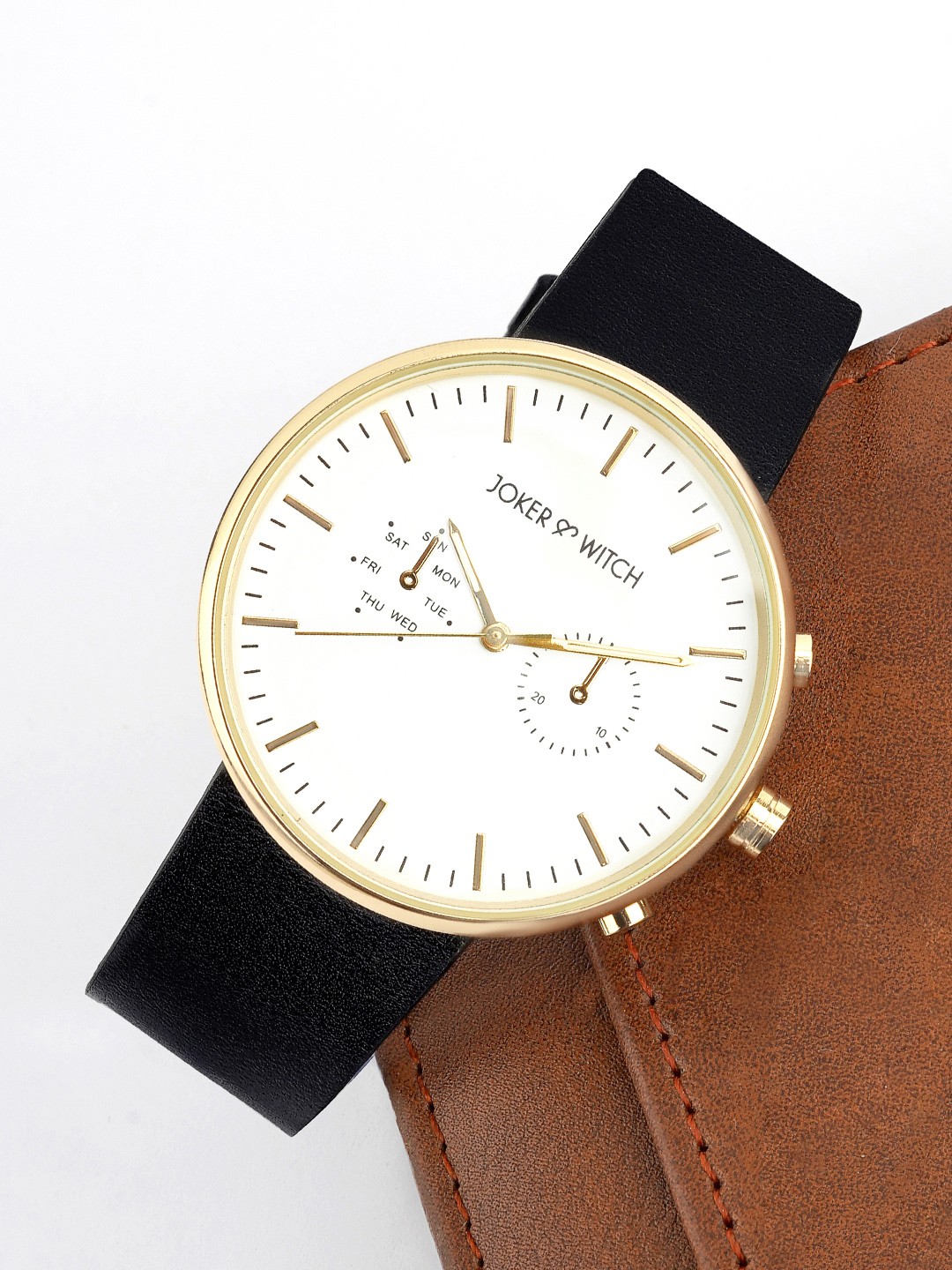 

JOKER & WITCH Men White Dial & Black Leather Straps Analogue Watch