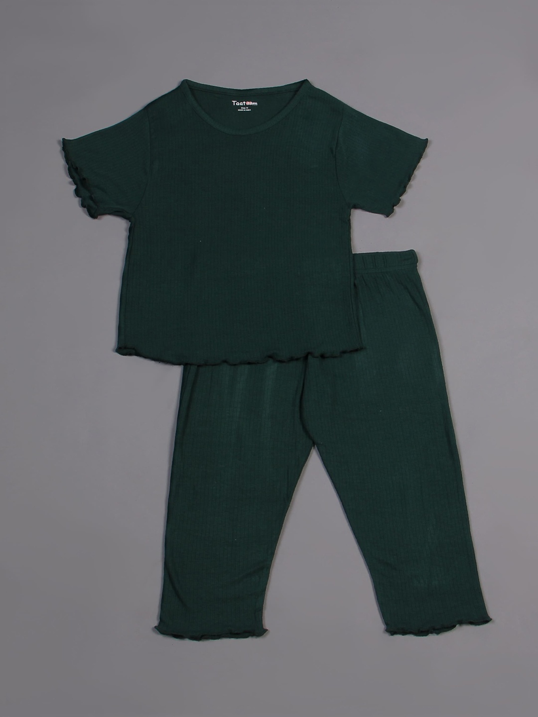 

Taatoom Girls Green Night suit