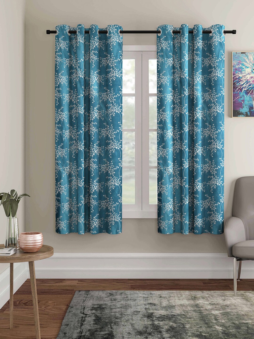 

ROMEE Blue & White Pack of 2 Floral Room Darkening Window Curtain