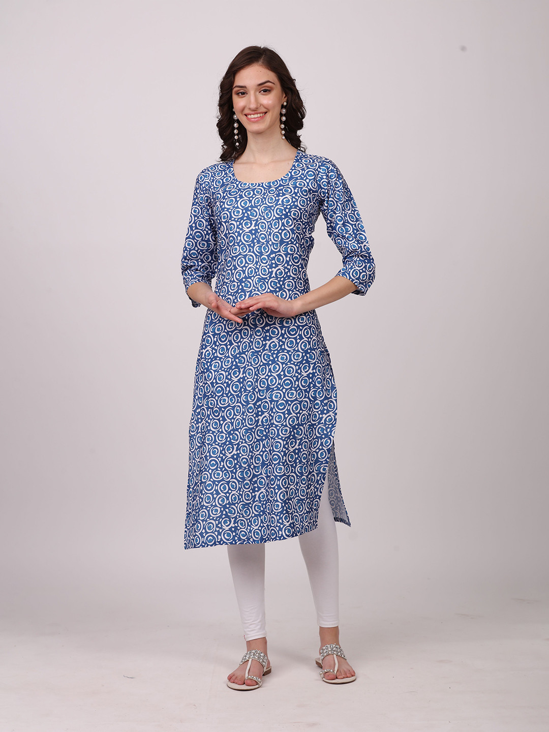 

SEW YOU SOON Women Blue & White Quirky Print Straight Kurta