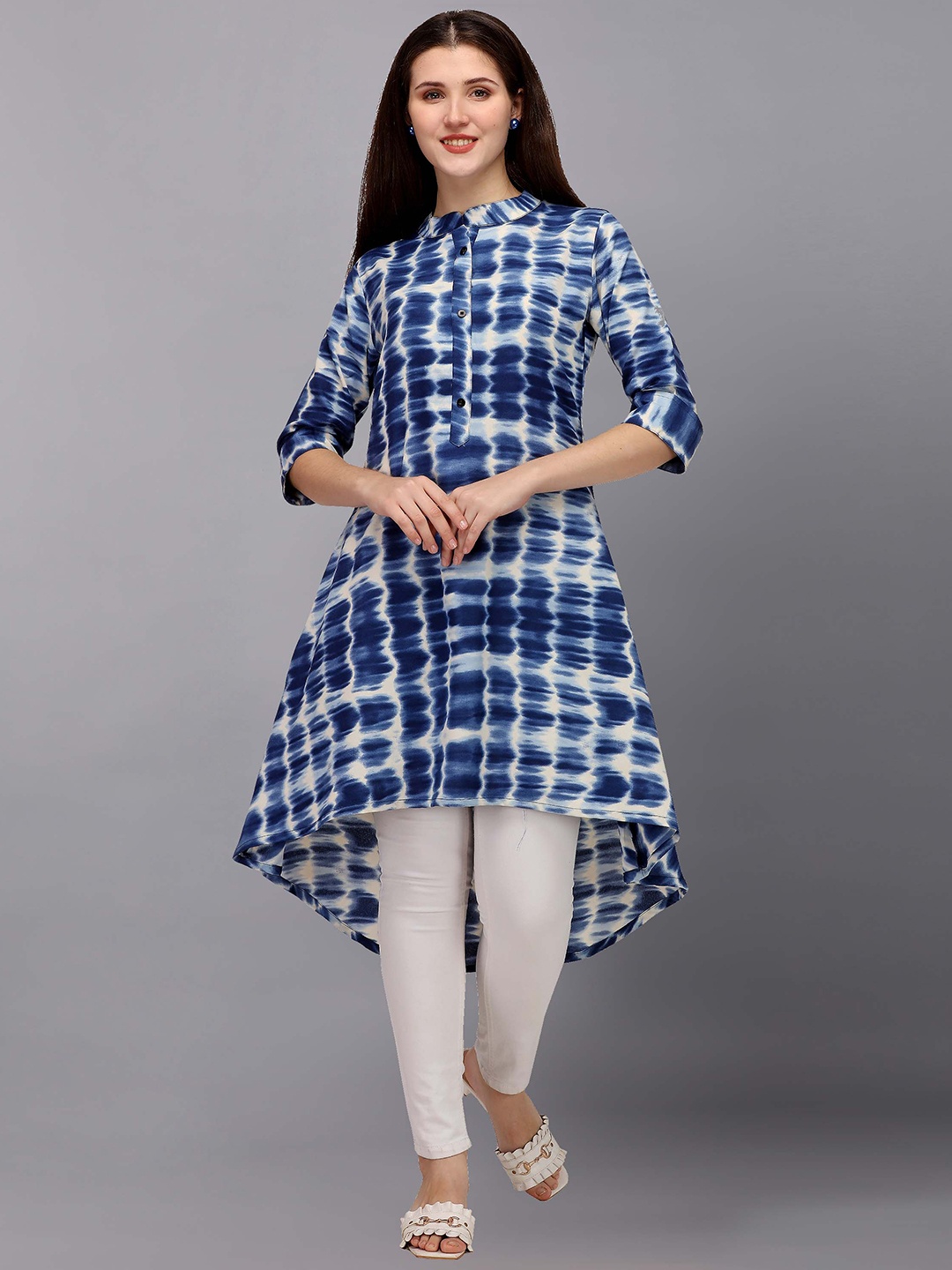 

Fashfun Women Blue & White Printed Kurta