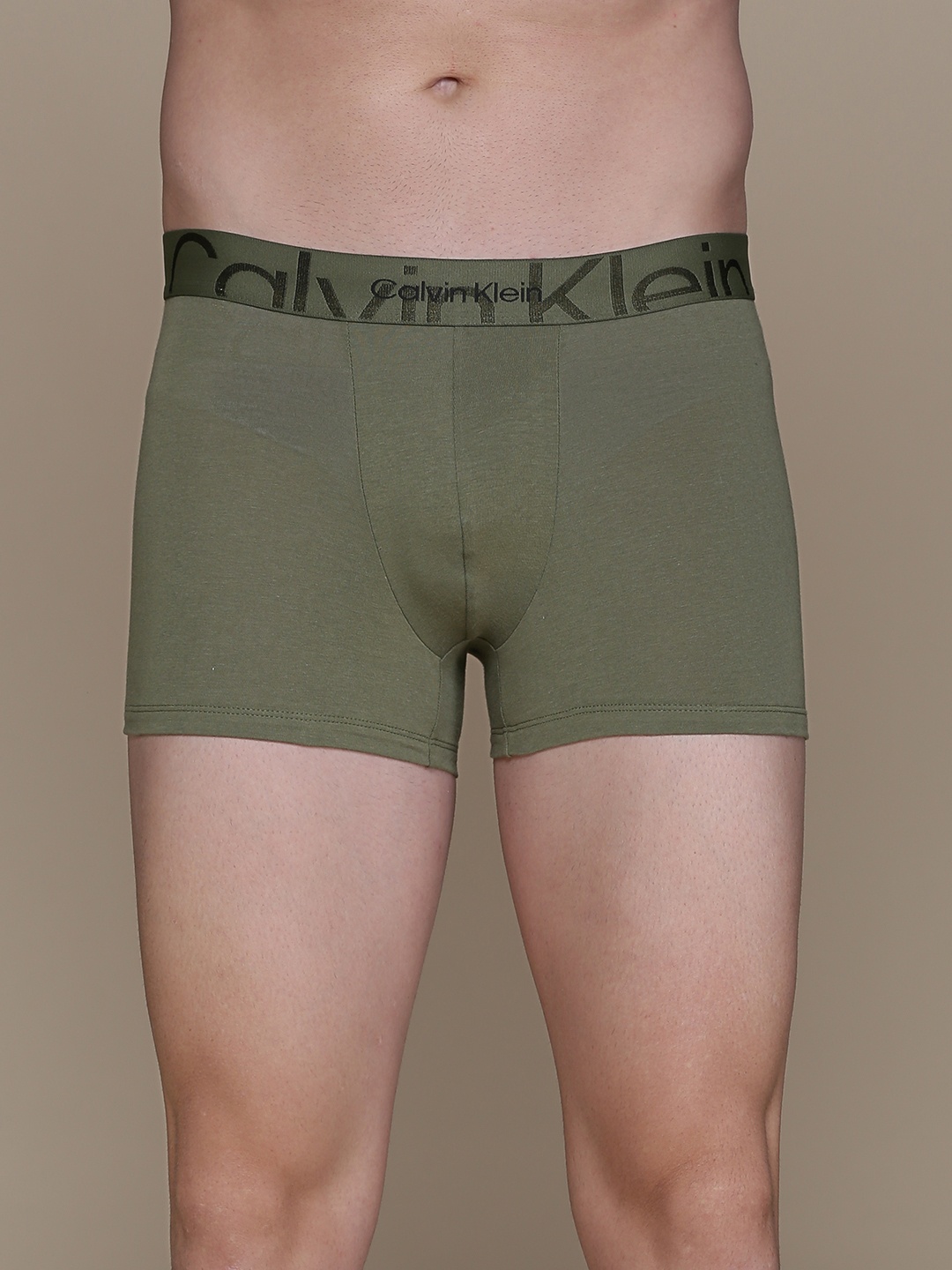 

Calvin Klein Underwear Men Olive Green Solid Trunk-NB32990SR