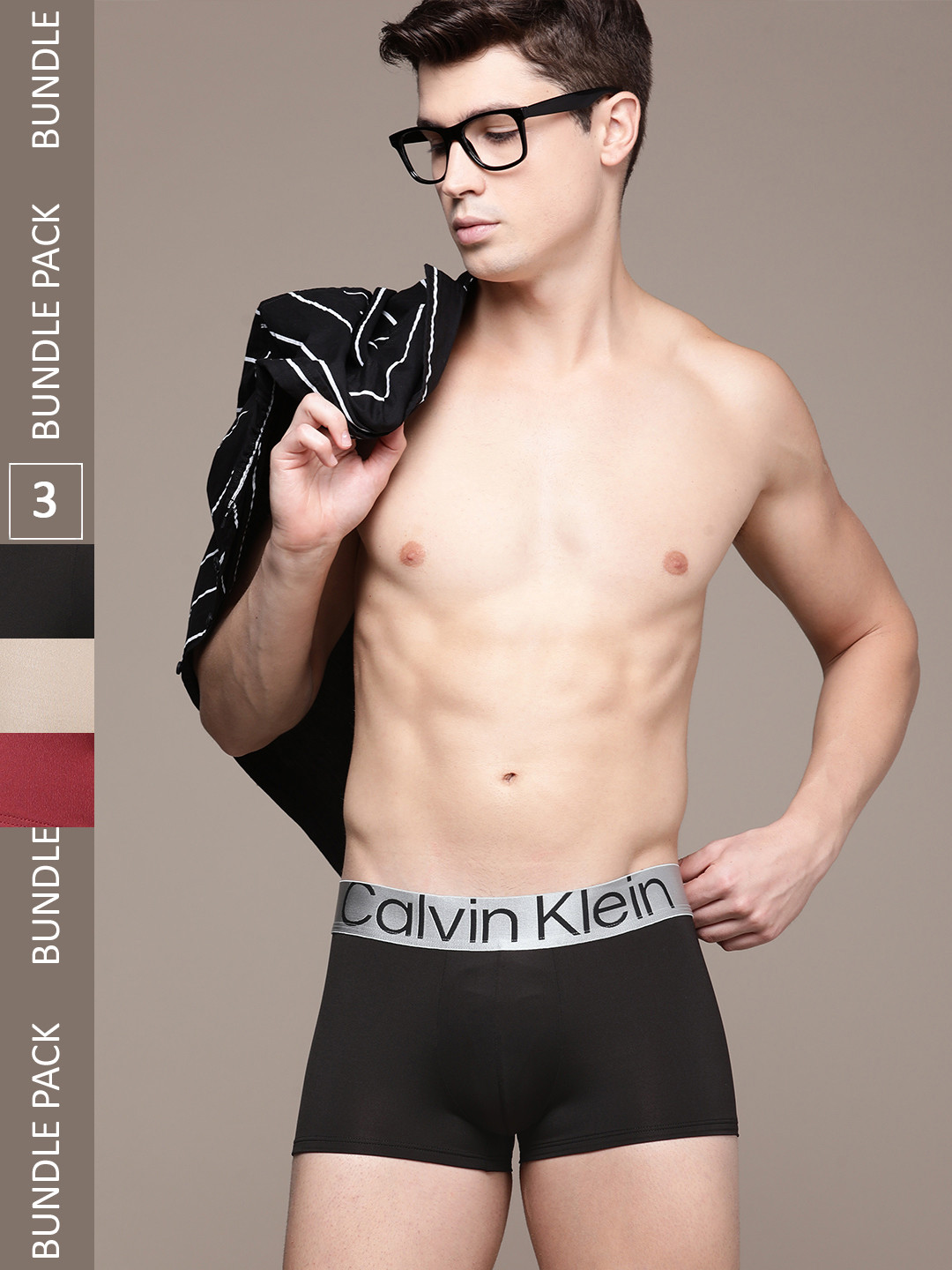 

Calvin Klein Underwear Men Pack Of 3 Solid Trunks- NB30746IF, Black