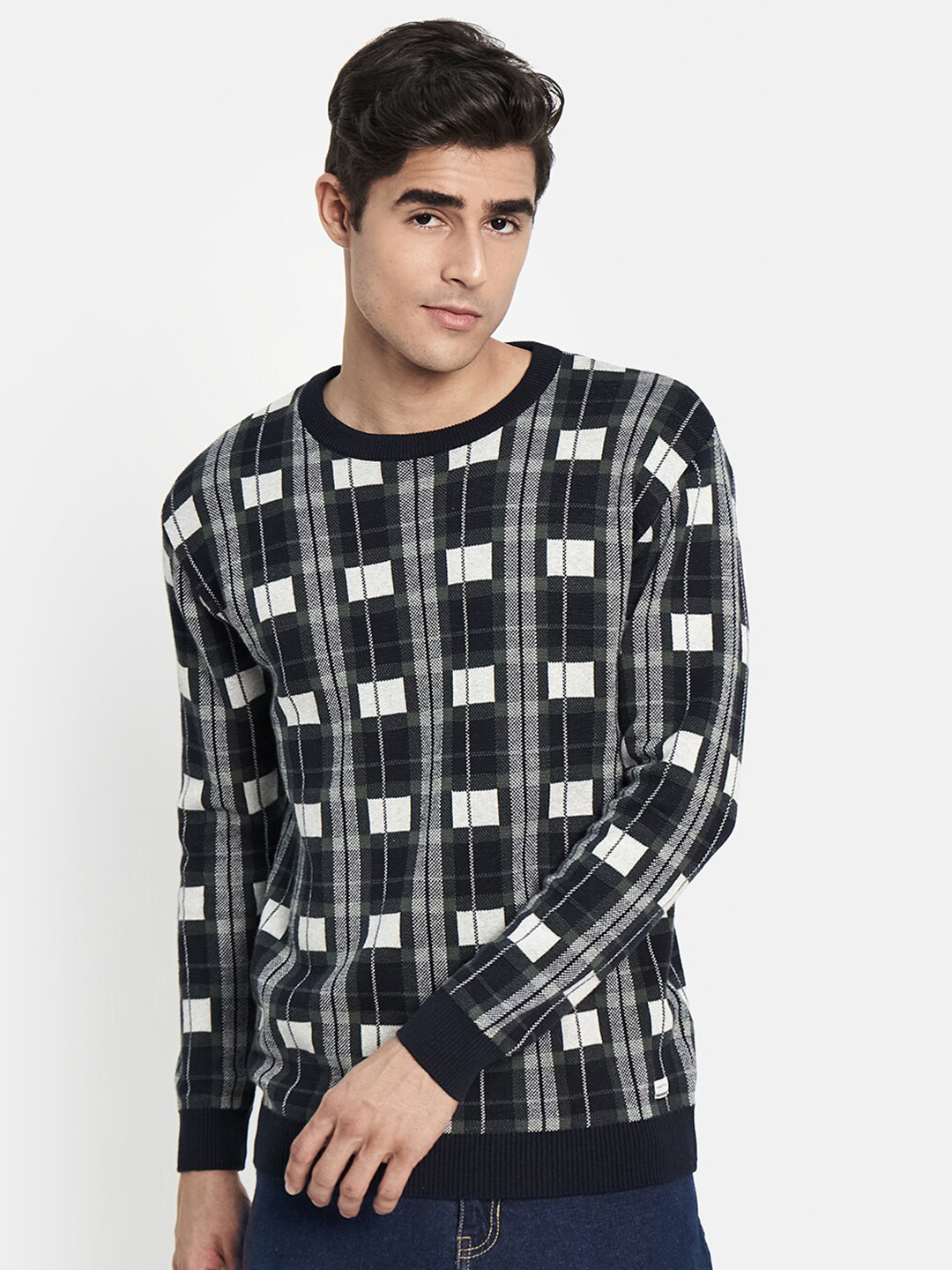 

METTLE Men Navy Blue & Off White Checked Pullover