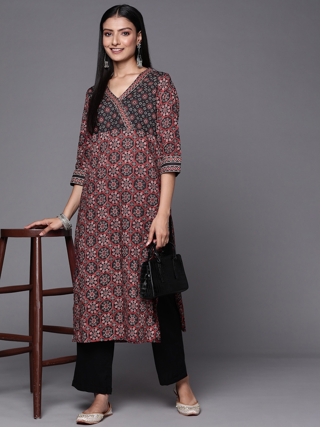 

Varanga Women Rust & Black Ethnic Motifs Printed Kurta