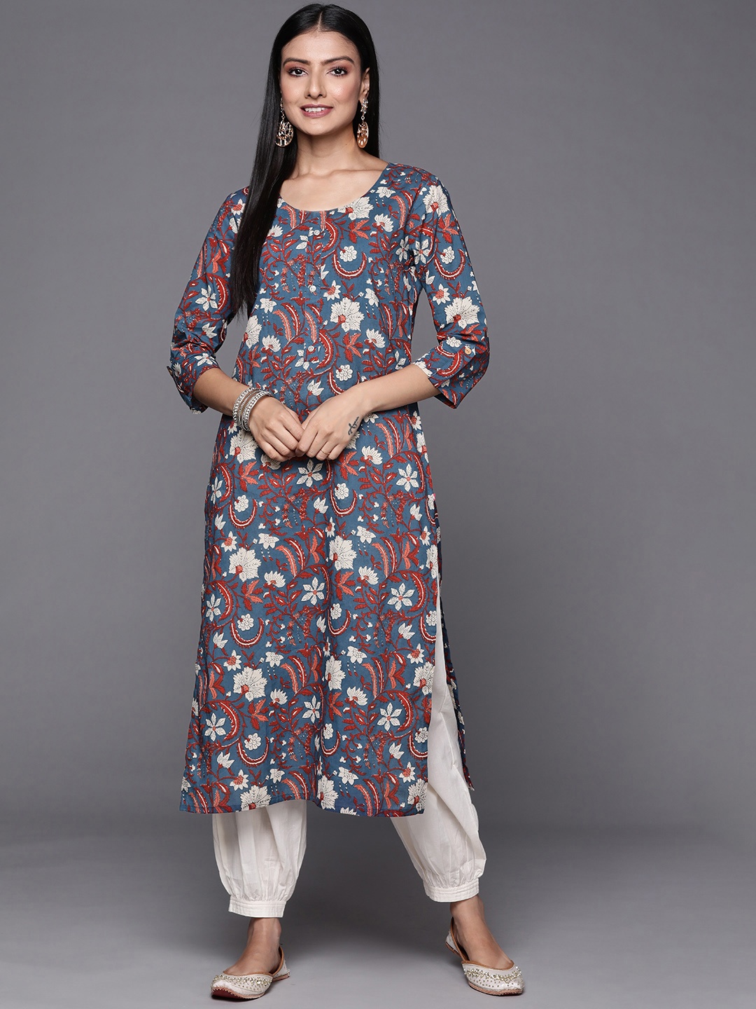 

Varanga Women Blue & Maroon Floral Printed Indie Prints Kurta