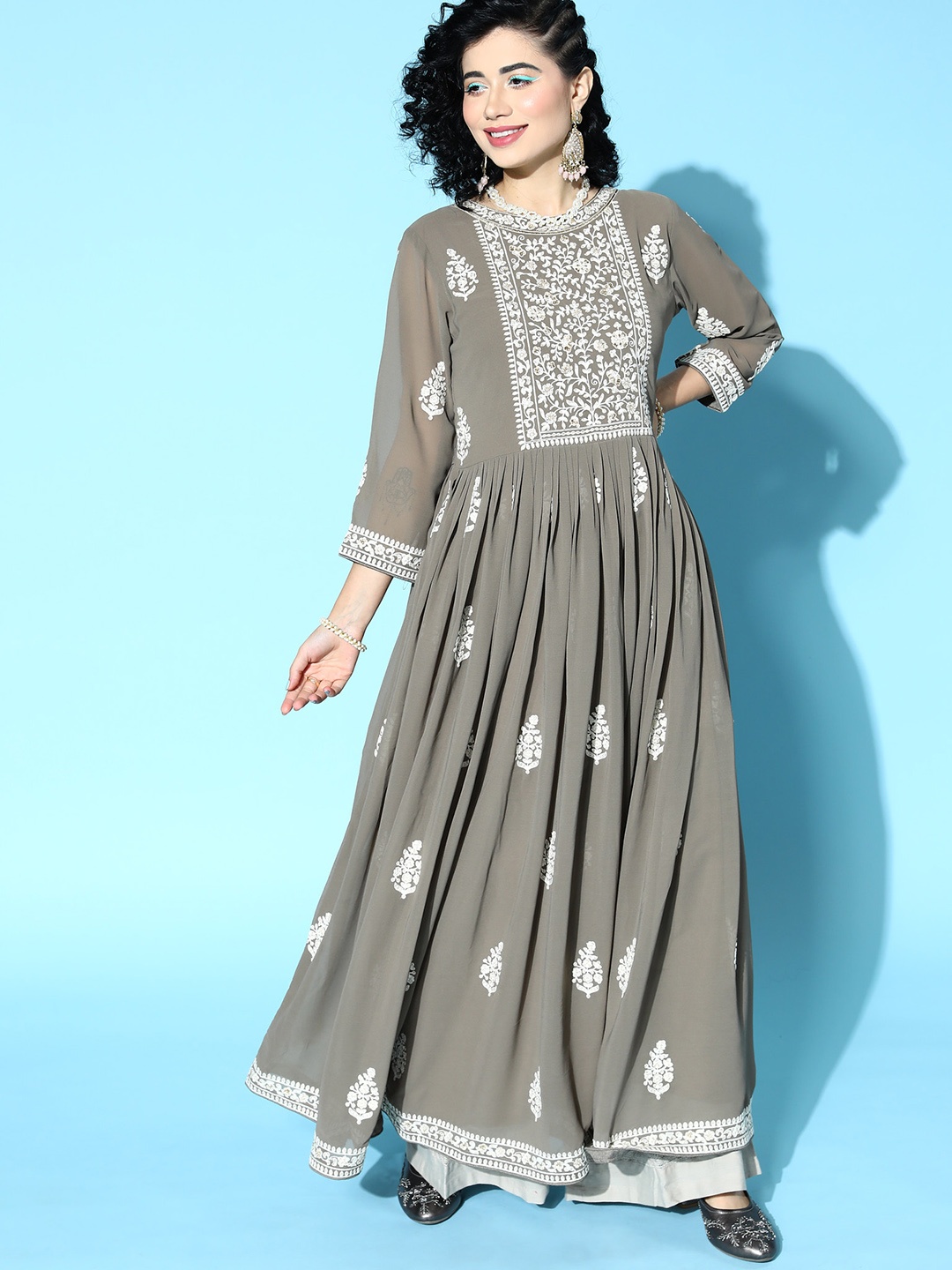 

Kvsfab Women Beautiful Grey Georgette Shimmer & Sequin Kurta