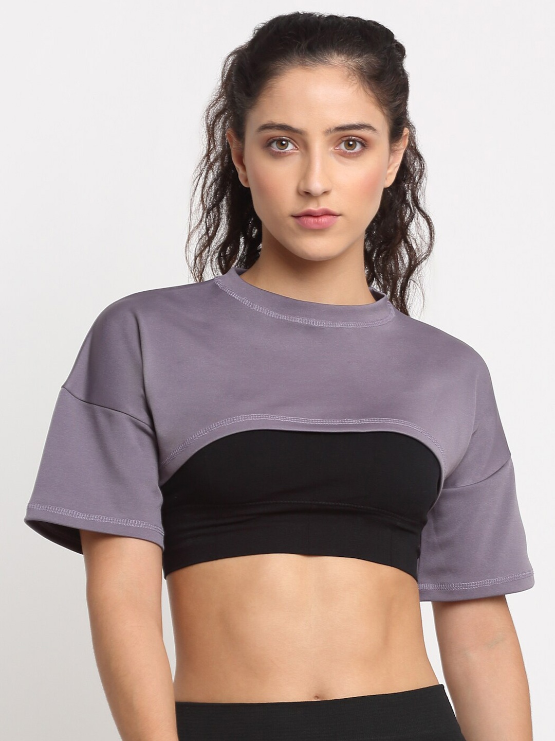 

EVERDION Women Lavender & Black Colourblocked Drop-Shoulder Sleeves Loose T-shirt