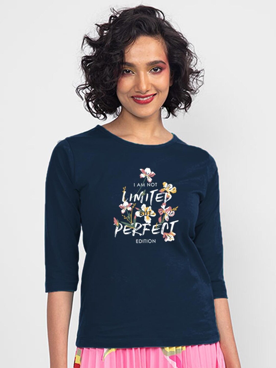 

Bewakoof Women Blue Printed Pure Cotton Slim Fit T-shirt
