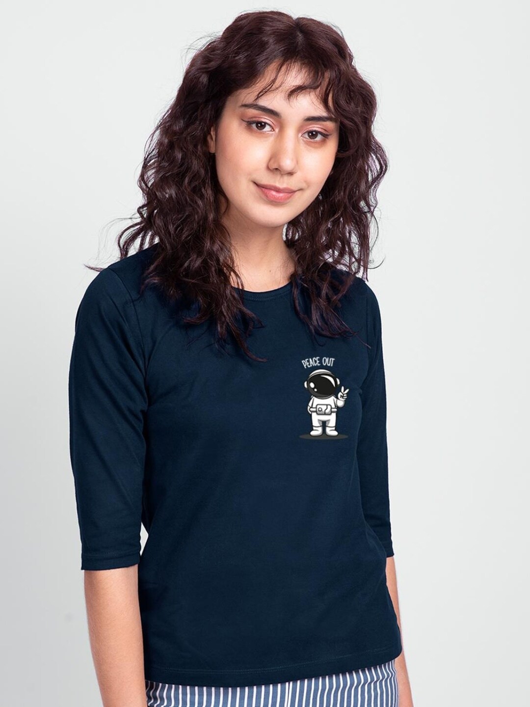 

Bewakoof Women Blue Pure Cotton Slim Fit T-shirt