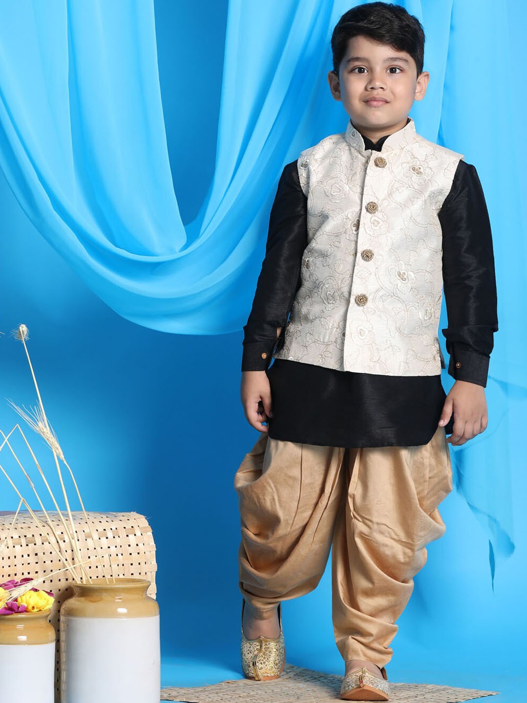 

VASTRAMAY Boys Black Thread Work Kurti Dhoti Pants With Embroidered Nehru Jacket