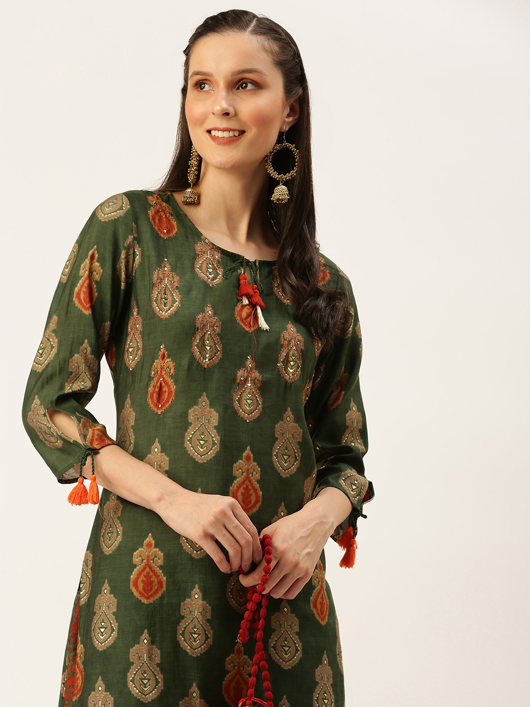 

SHOWOFF Women Green Ethnic Motifs Printed Sequinned Kurti with Pyjama