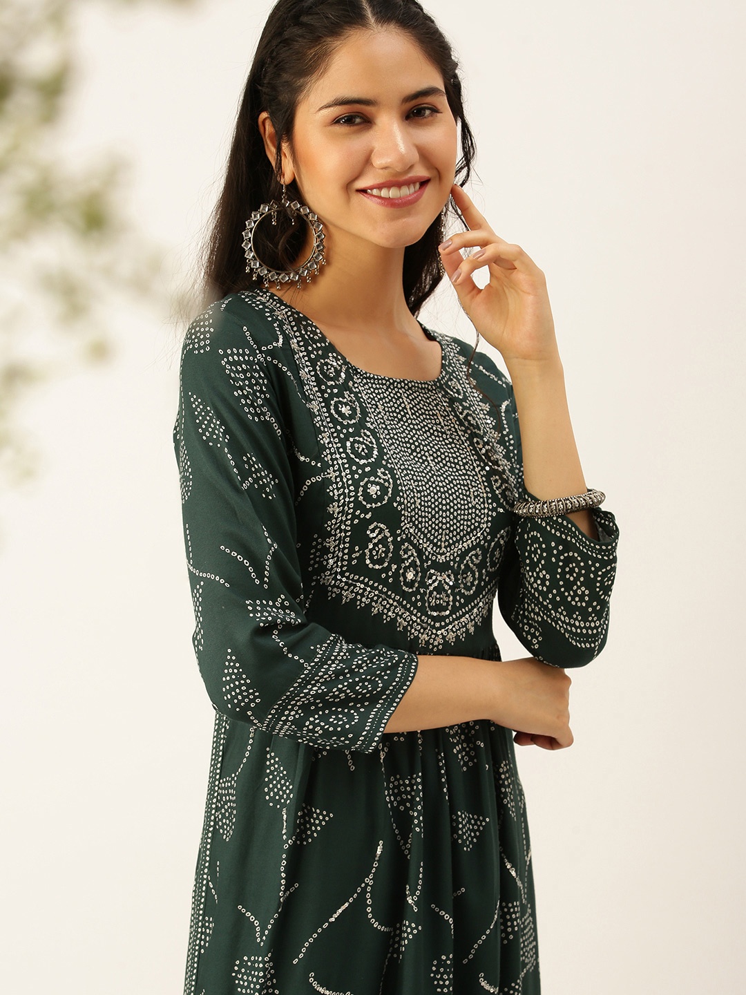 

SHOWOFF Women Green Ethnic Motifs Printed Kurta with Trousers