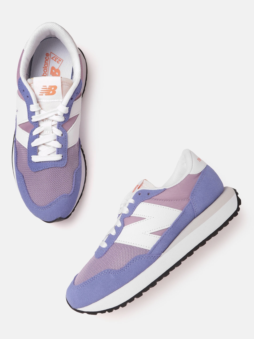 

New Balance Women Purple & Blue Colourblocked Suede Sneakers