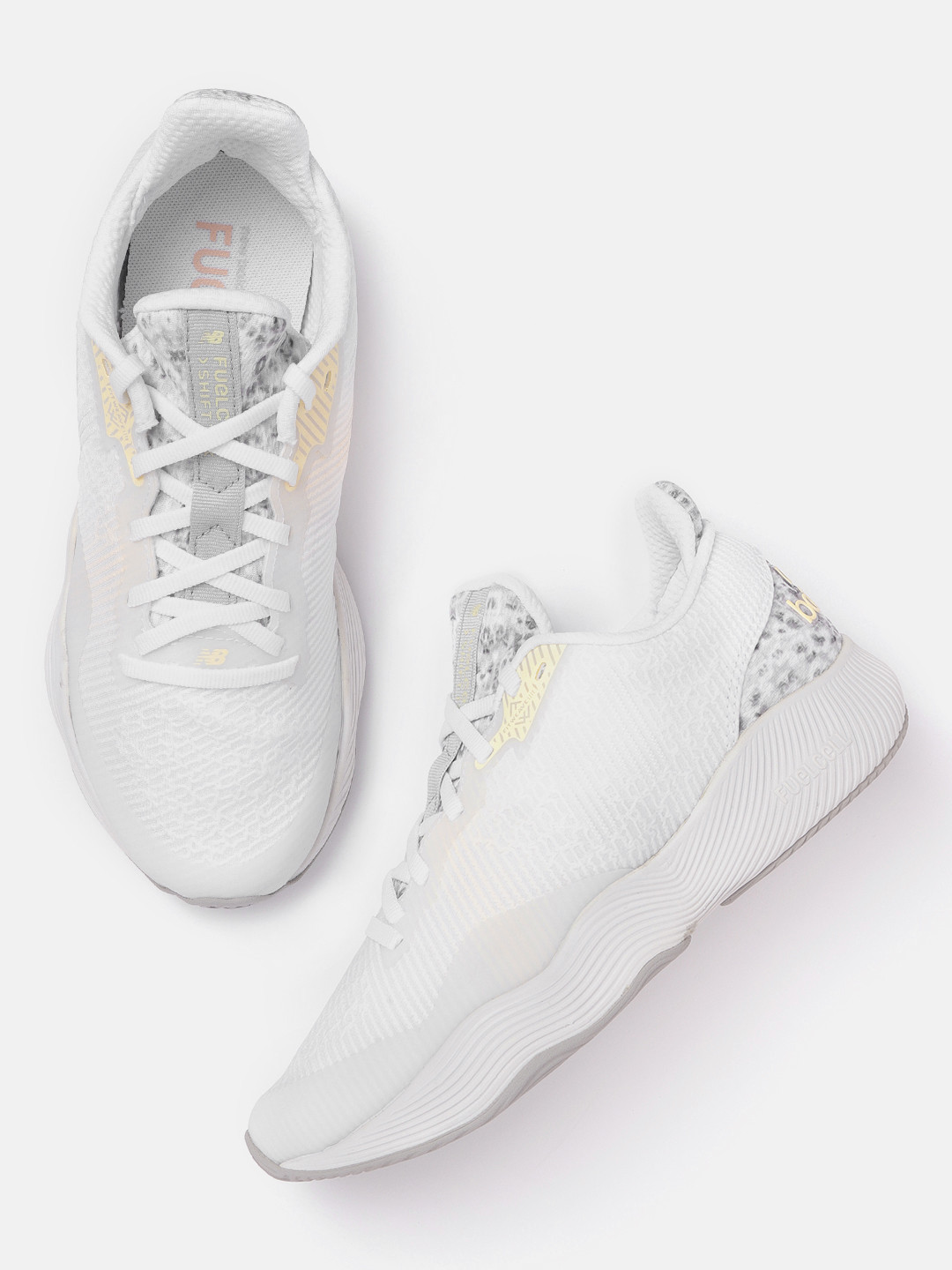 

New Balance Women White Woven Design Fc Shift Running Shoes