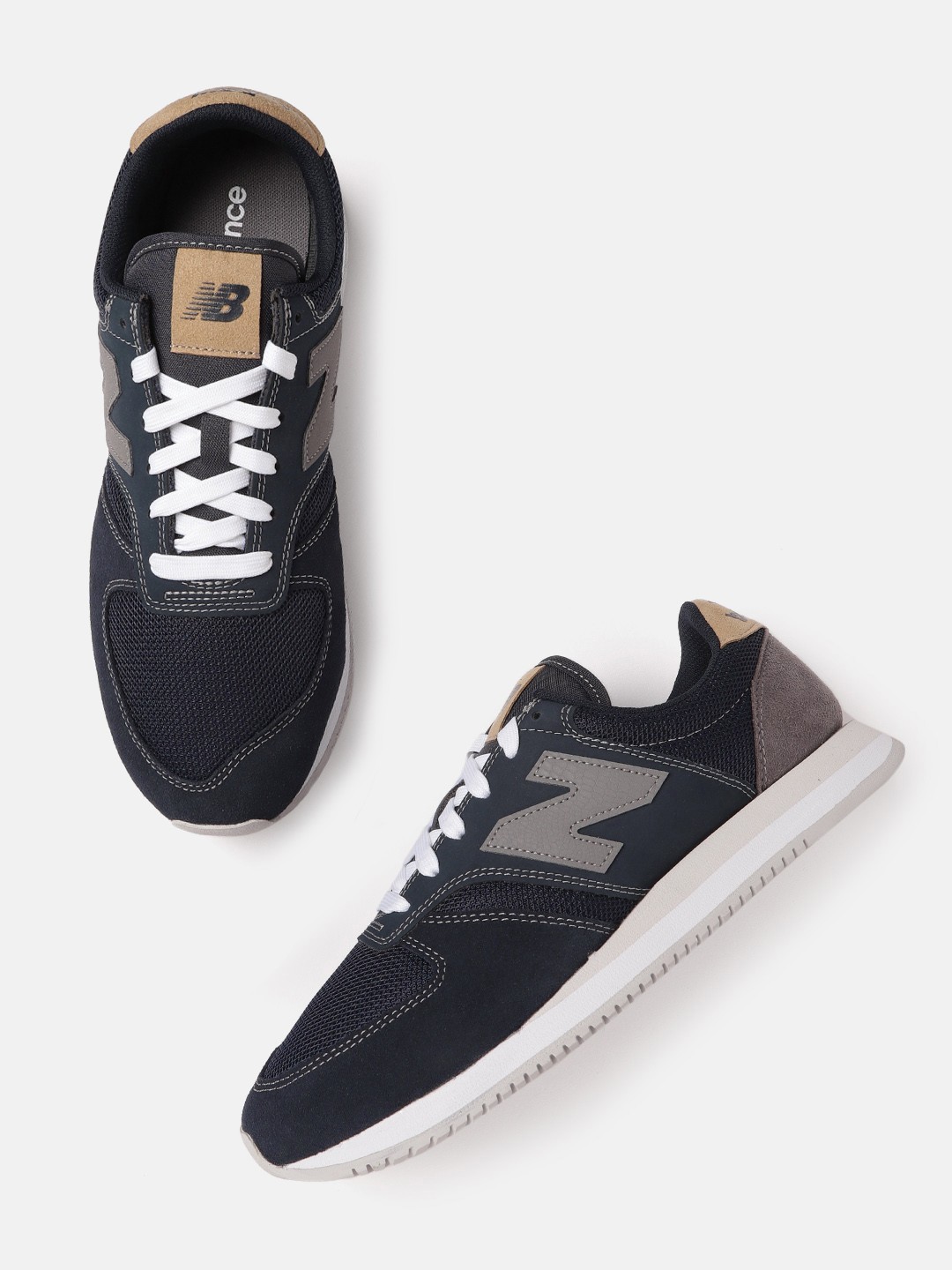 

New Balance Men Navy Blue & Grey Colourblocked Running Shoes