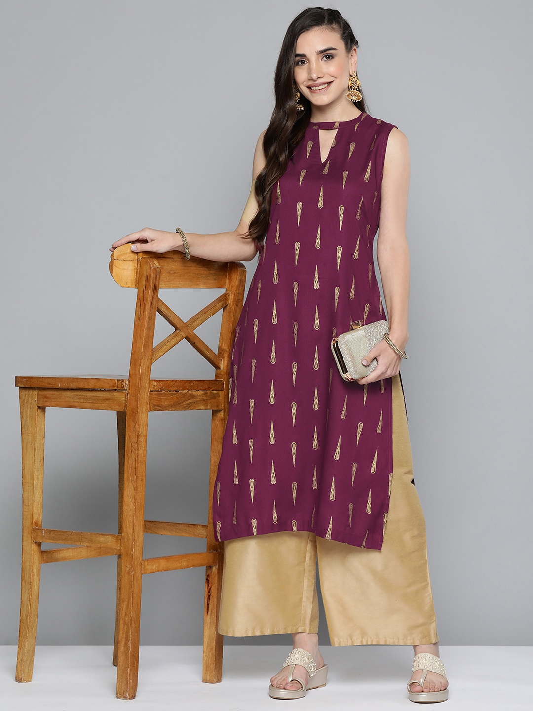 

HERE&NOW Women Burgundy & Golden Ethnic Motifs Printed Kurta
