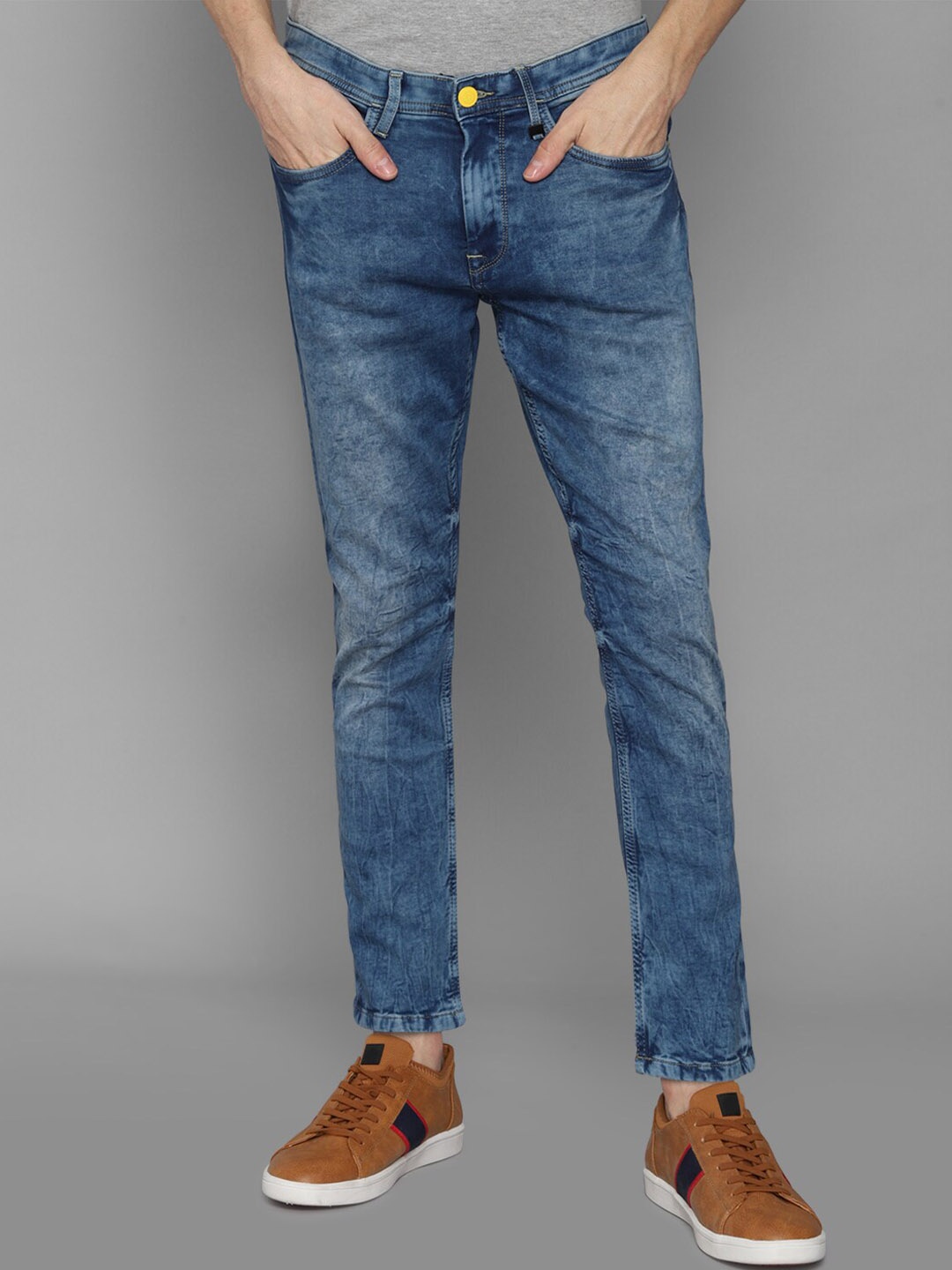 

Allen Solly Sport Men Blue Skinny Fit Light Fade Jeans