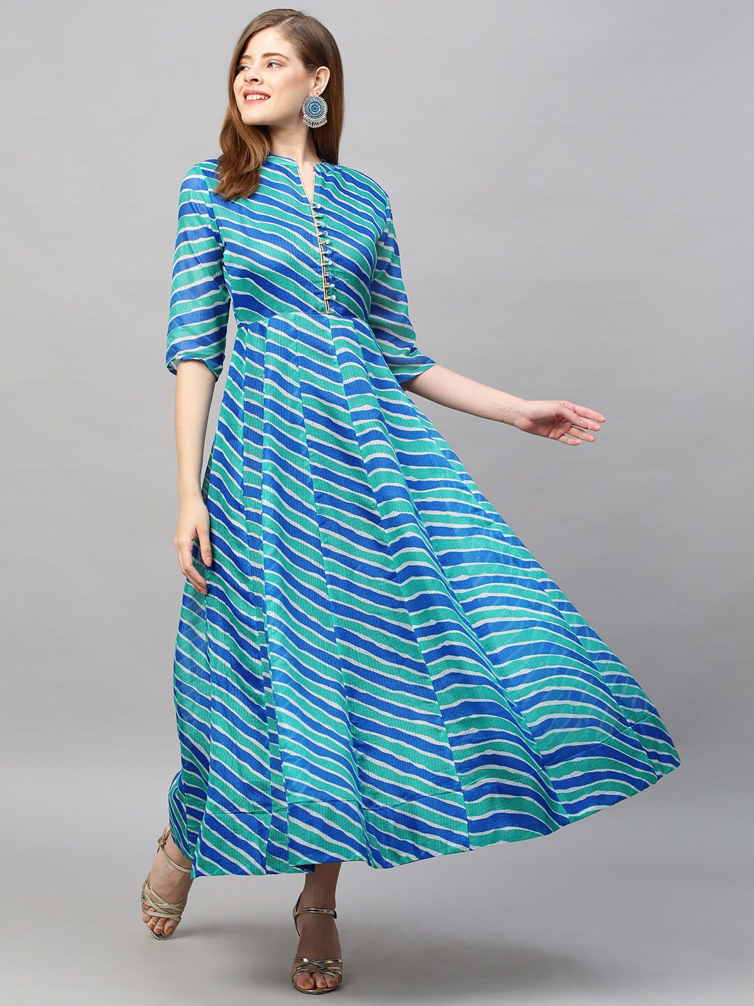 

FASHOR Women Blue & Turquoise Blue Leheriya Printed Anarkali Flared Maxi Dress