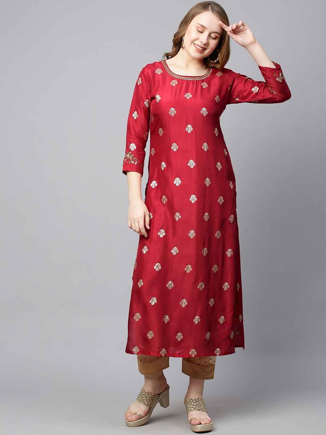 

FASHOR Women Red & White Floral Thread Work Kurta