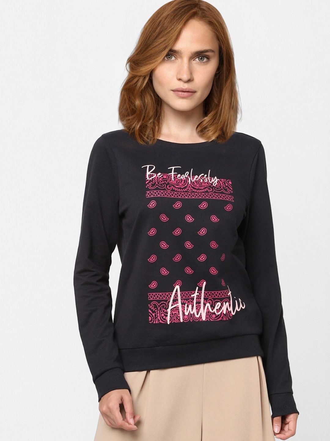 

Vero Moda Women Black Printed Sweatshirt