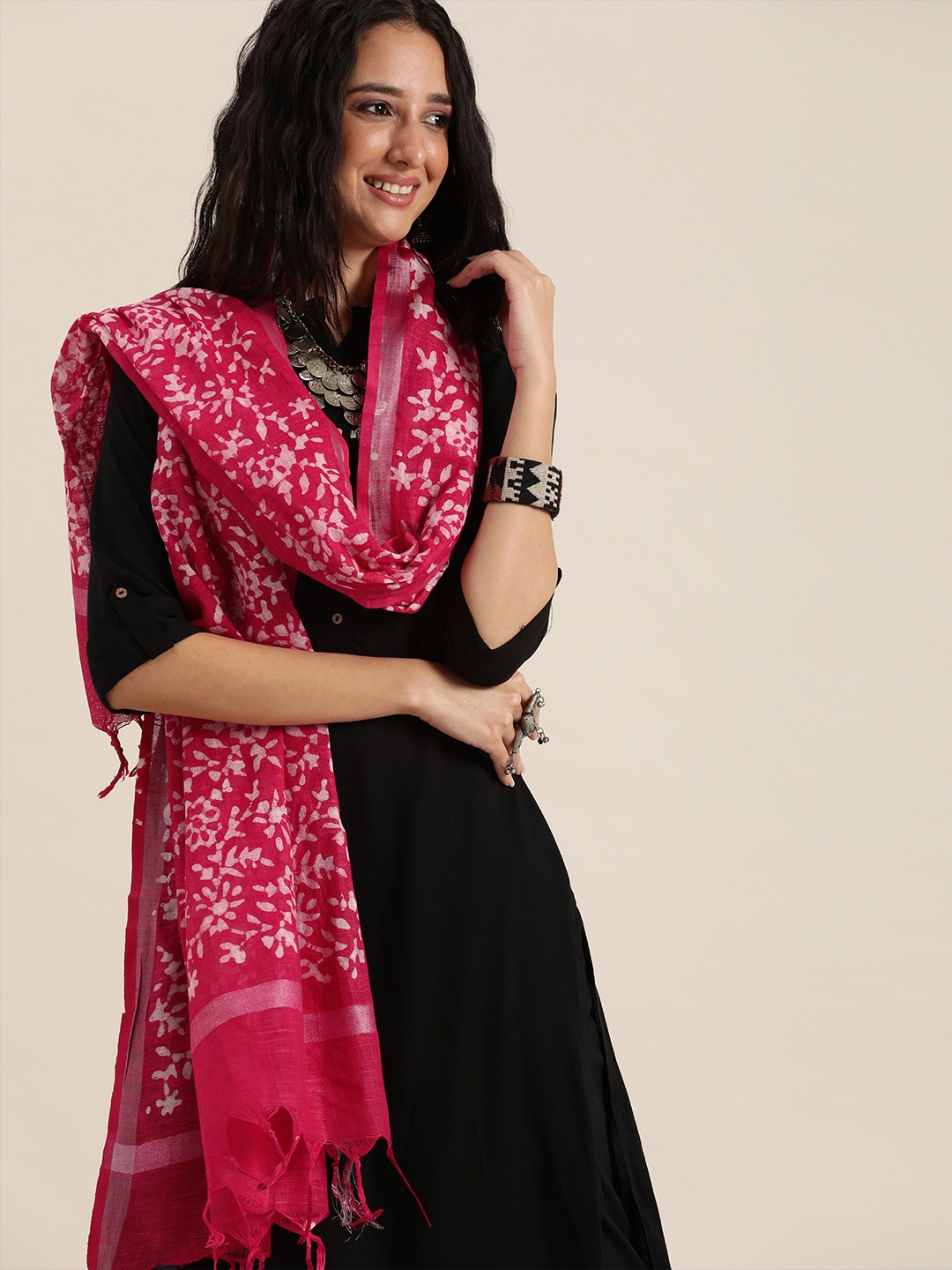 

Taavi Pink & White Ethnic Motifs Printed Pure Cotton Batik Dupatta