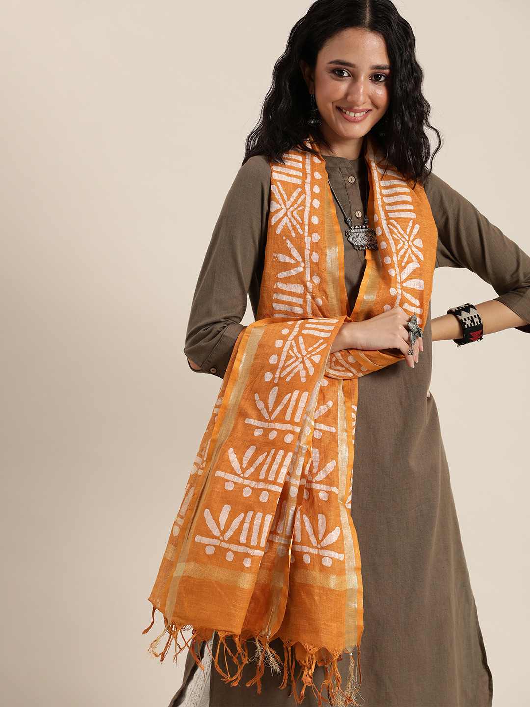 

Taavi Mustard Brown & White Ethnic Motifs Printed Pure Cotton Batik Dupatta