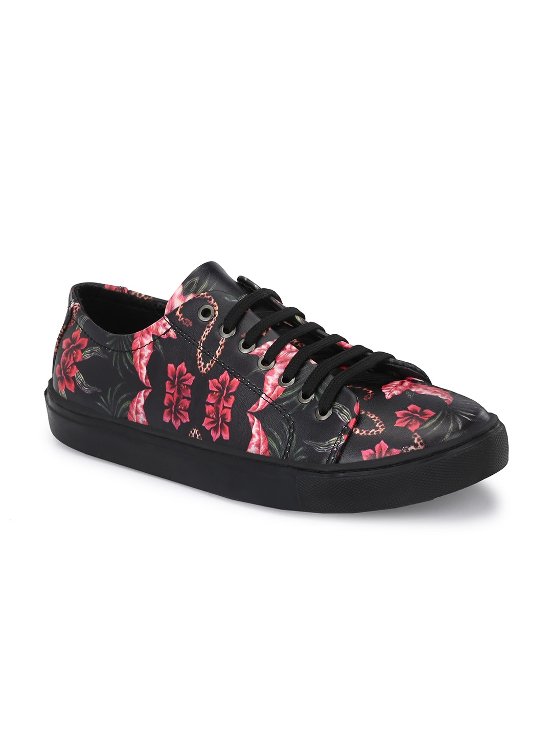 

KLEAT Men Black Printed Sneakers