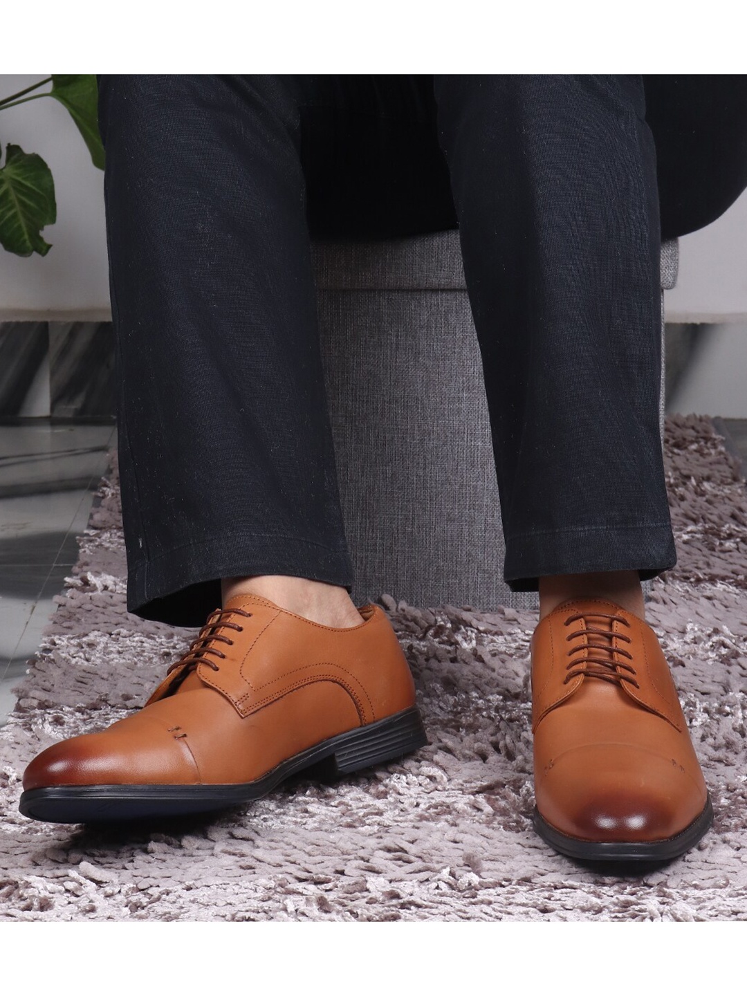 

TOP BRASS Men Tan Brown Solid Formal Derbys