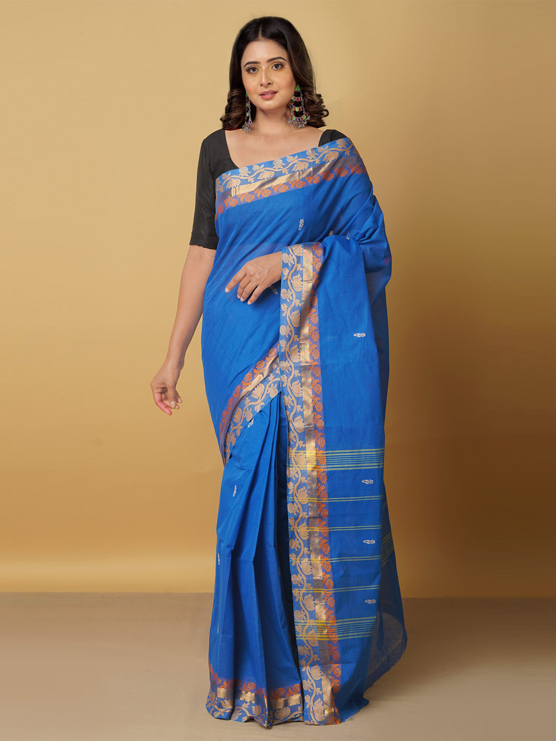 

Unnati Silks Women Blue & Gold-Toned Woven Design Zari Pure Cotton Venkatgiri Saree