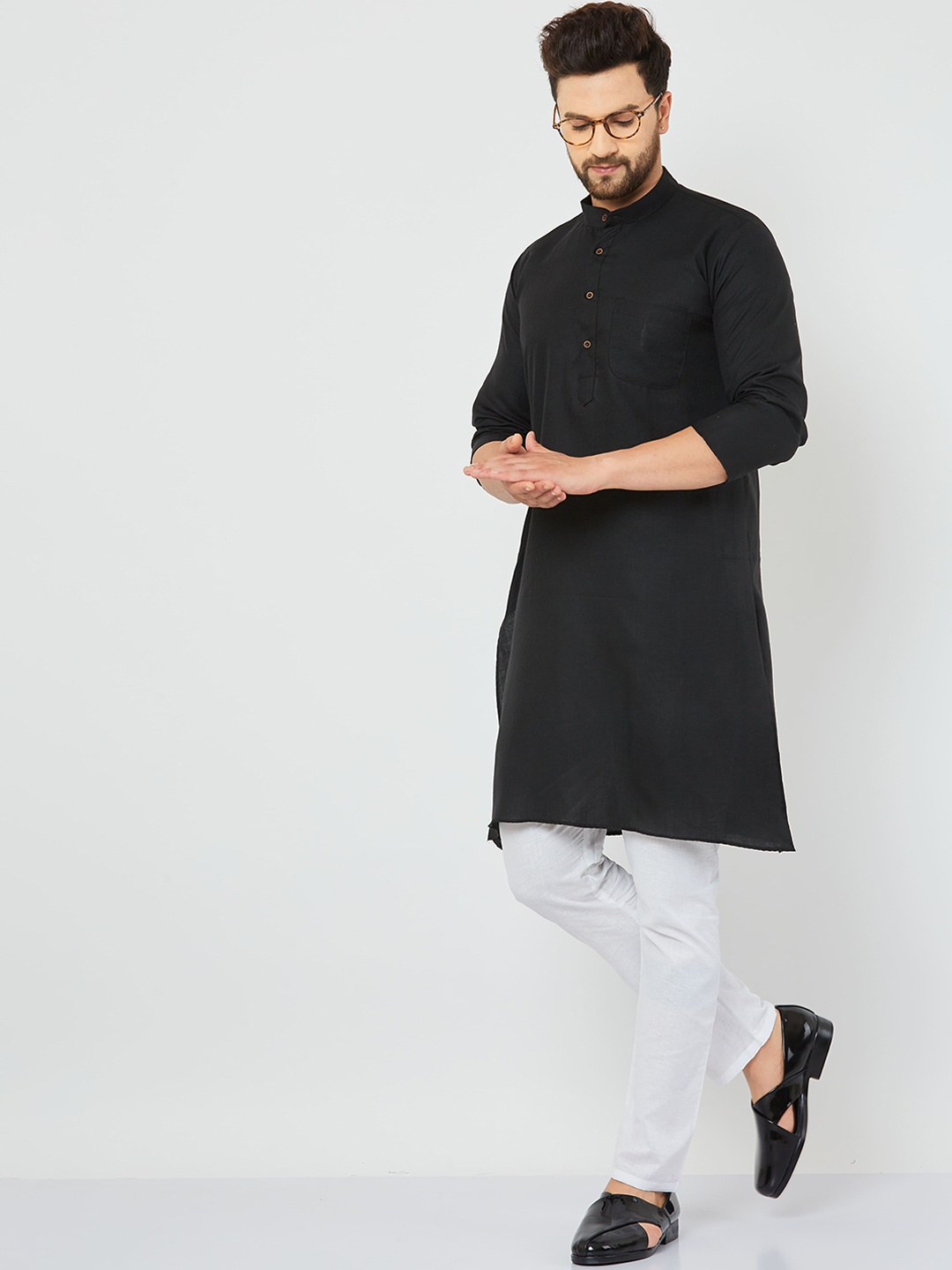 

Armaan Ethnic Men Black Kurta