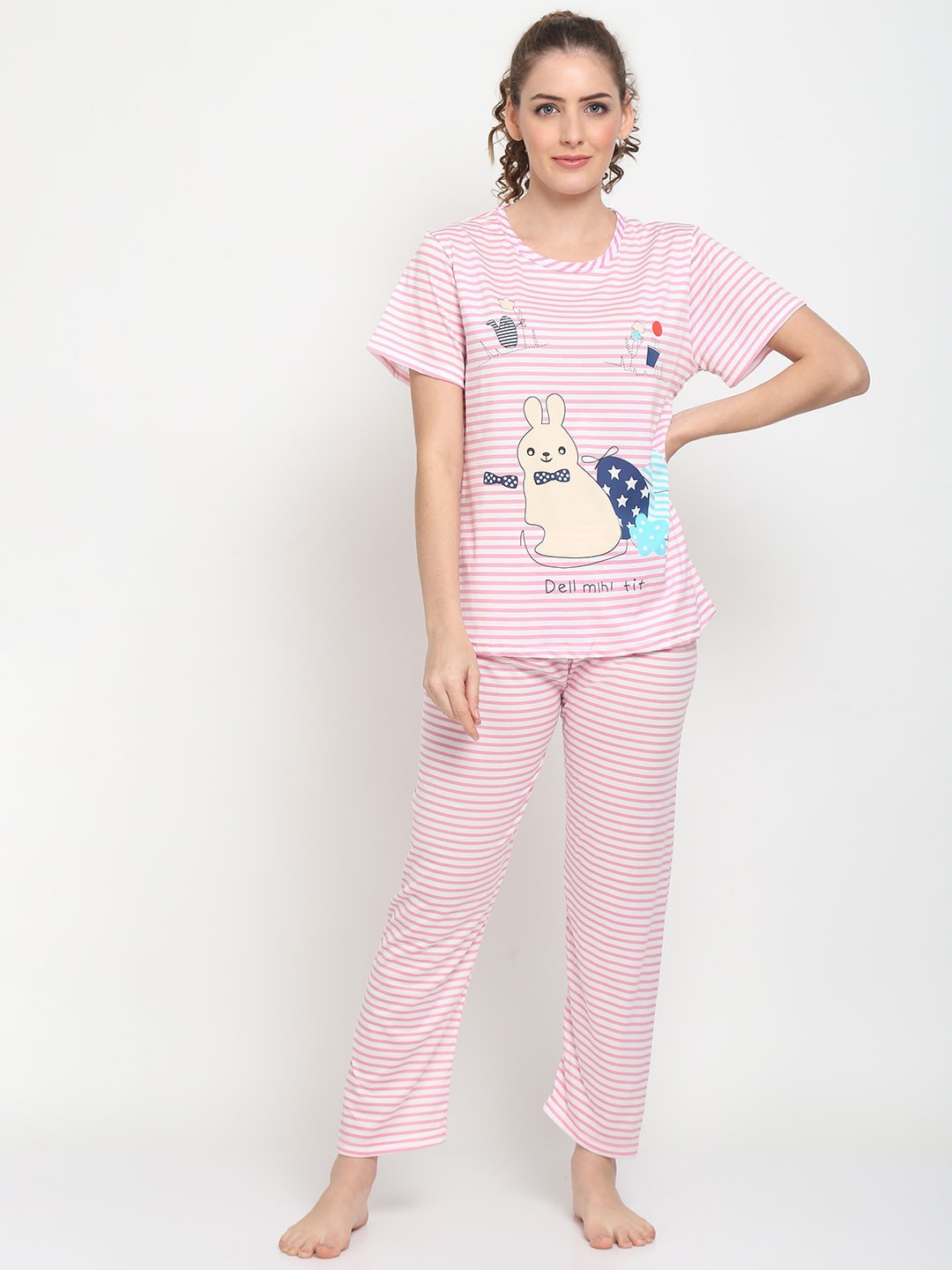 

TAG 7 Women White & Pink Printed Night suit