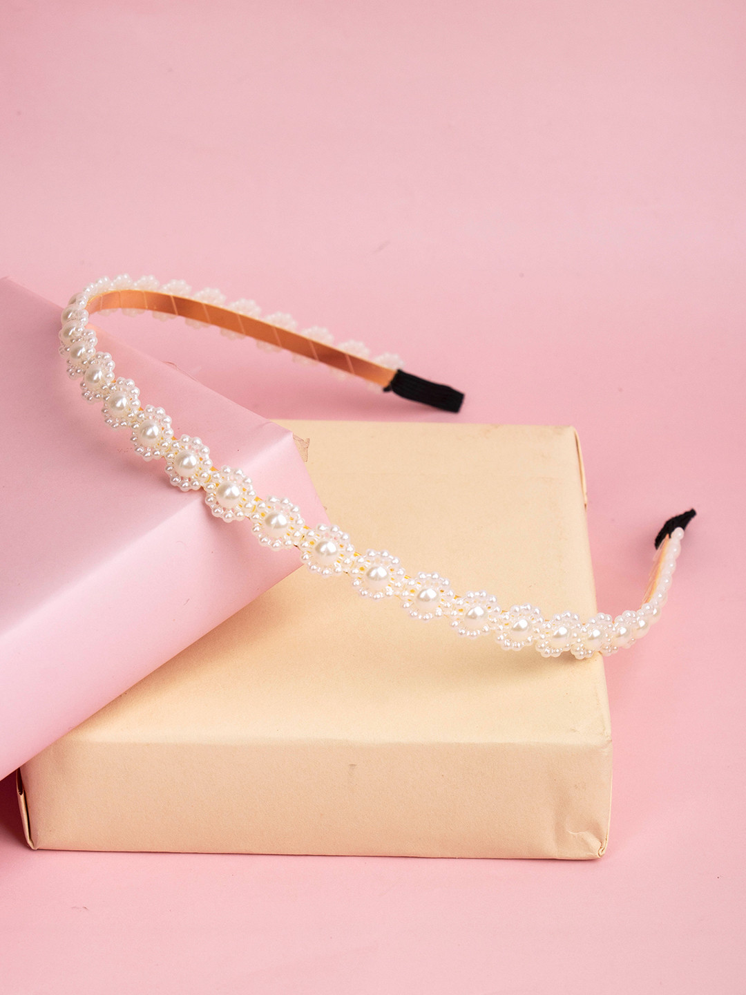 

Arendelle Girls White Pearl Hairband